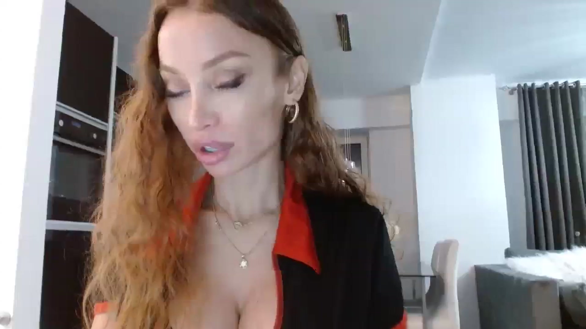 Gallery image thumbnail from Anayys's myfreecams stream on, 10/11/2023, 19:07 image 10 of 20