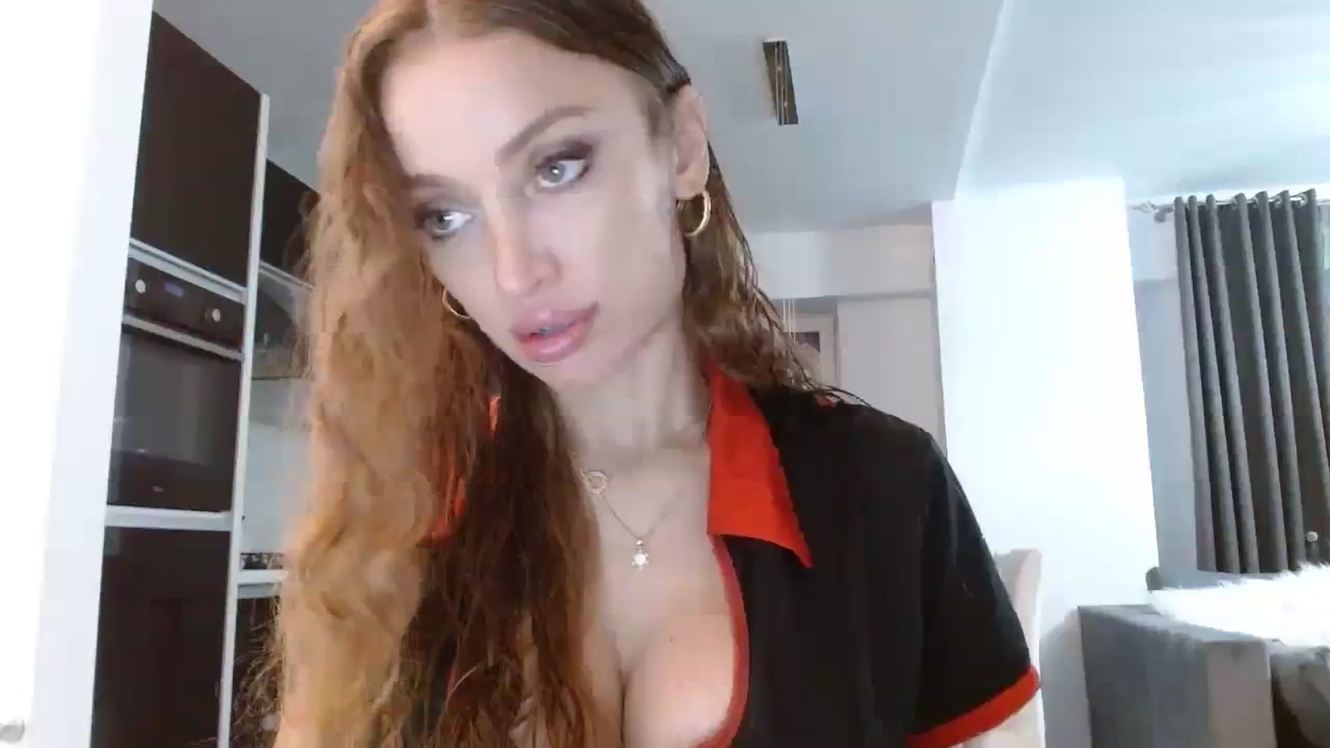 Gallery image thumbnail from Anayys's myfreecams stream on, 10/11/2023, 19:07 image 2 of 20