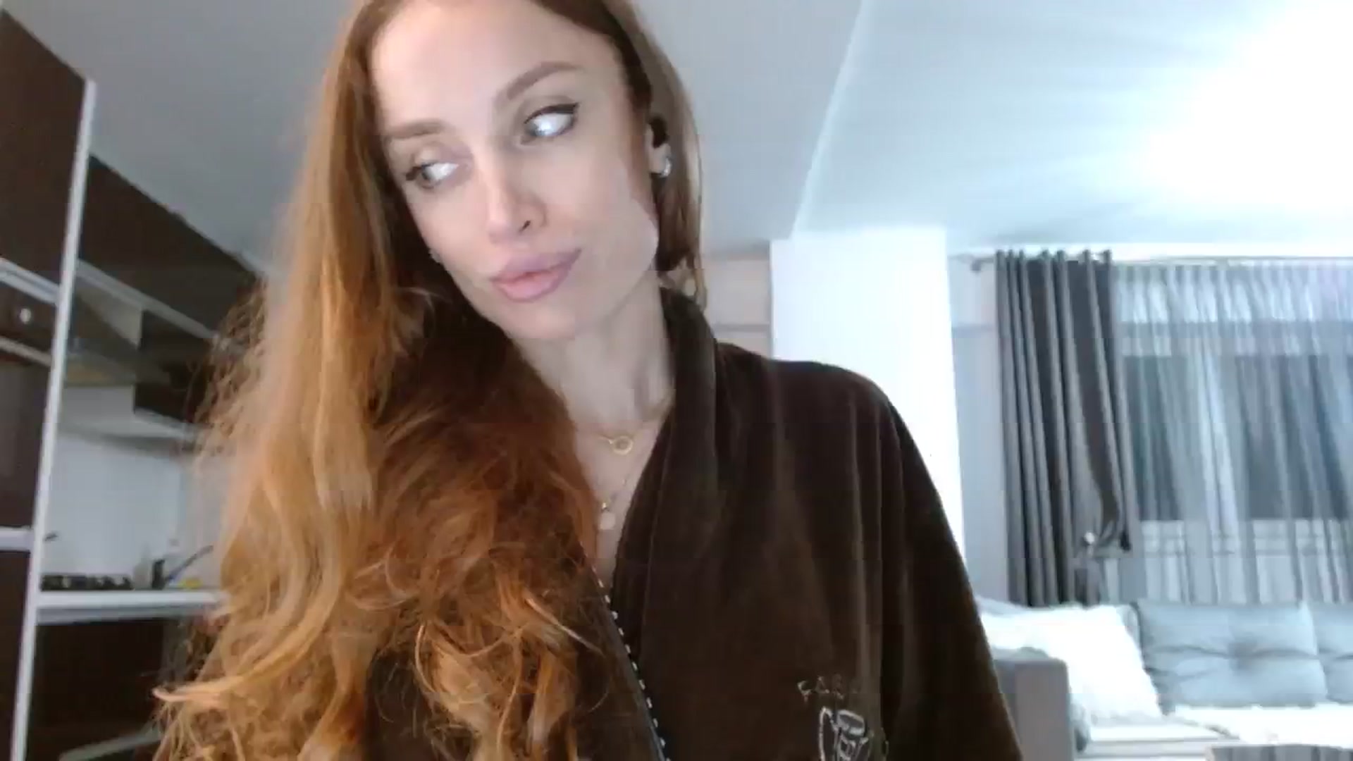 Gallery image thumbnail from Anayys's myfreecams stream on, 11/14/2023, 02:19 image 2 of 20