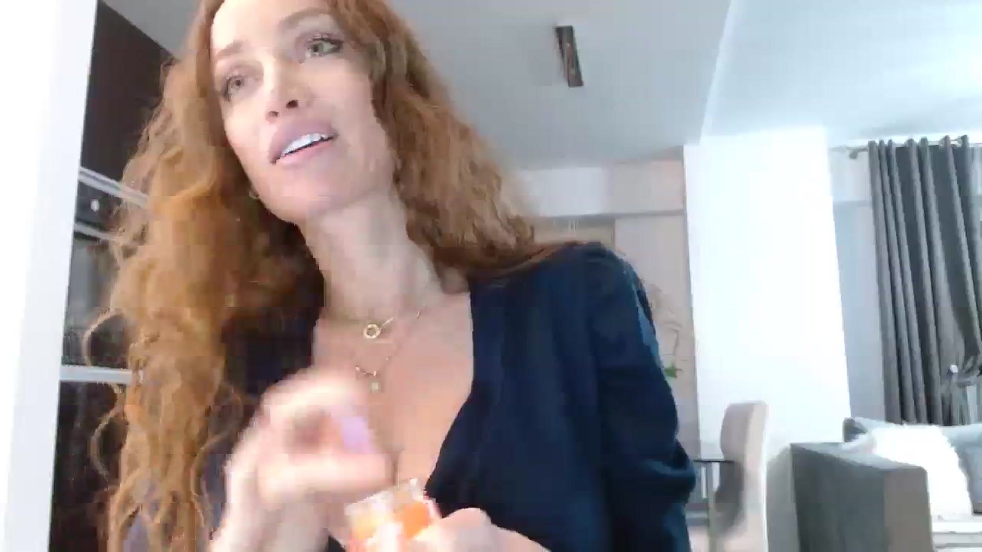 Gallery image thumbnail from Anayys's myfreecams stream on, 11/16/2023, 23:41 image 10 of 20