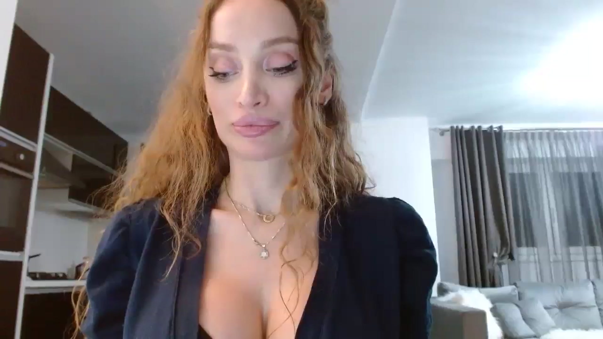 Gallery image thumbnail from Anayys's myfreecams stream on, 11/17/2023, 03:51 image 2 of 20