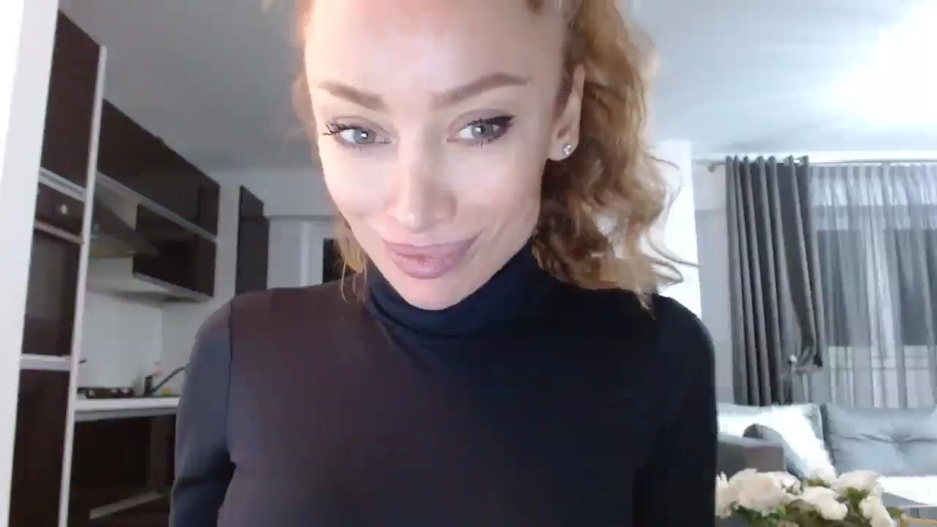Gallery image thumbnail from Anayys's myfreecams stream on, 11/30/2023, 17:22 image 2 of 20