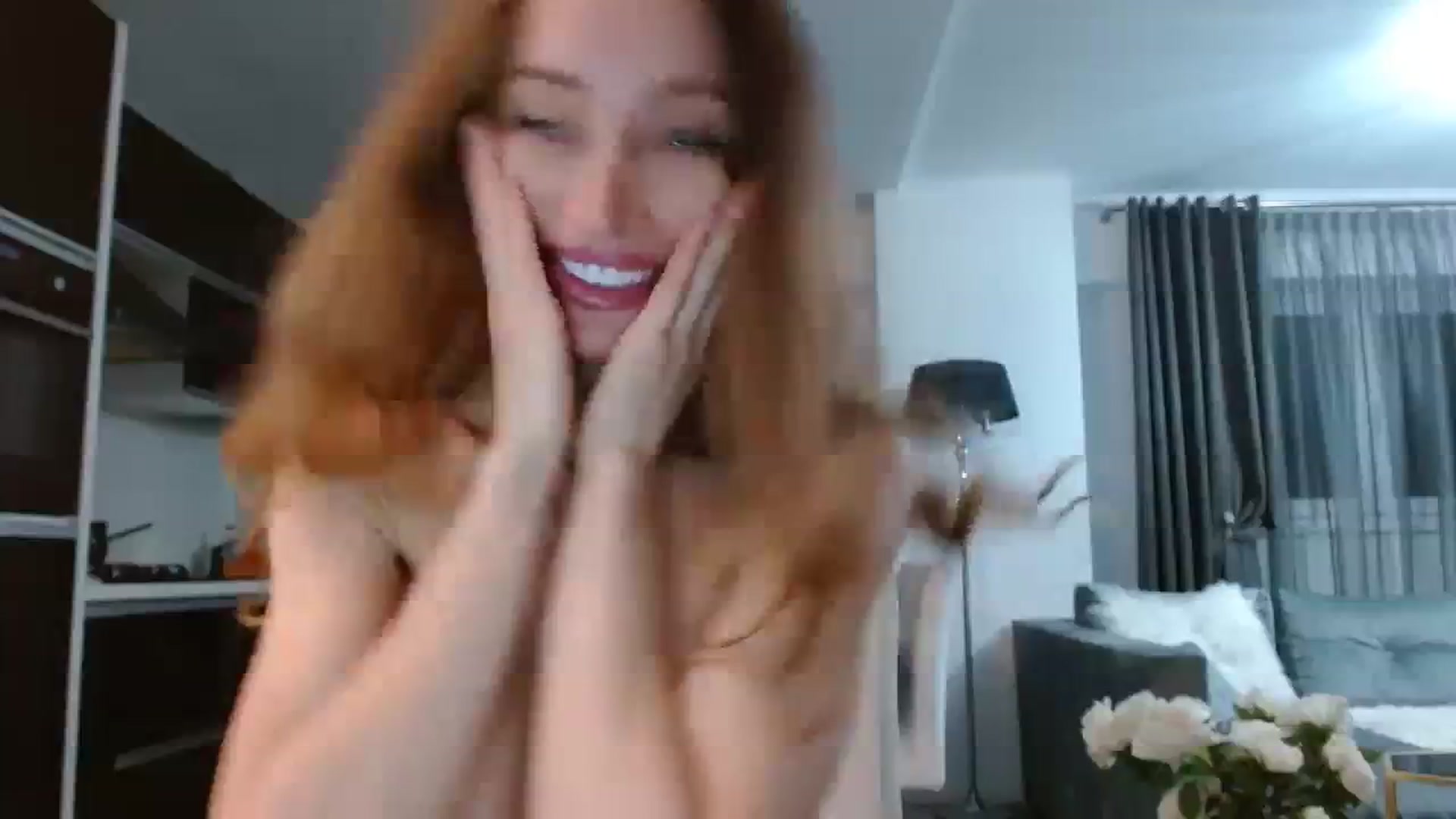 Gallery image thumbnail from Anayys's myfreecams stream on, 12/02/2023, 18:49 image 13 of 20