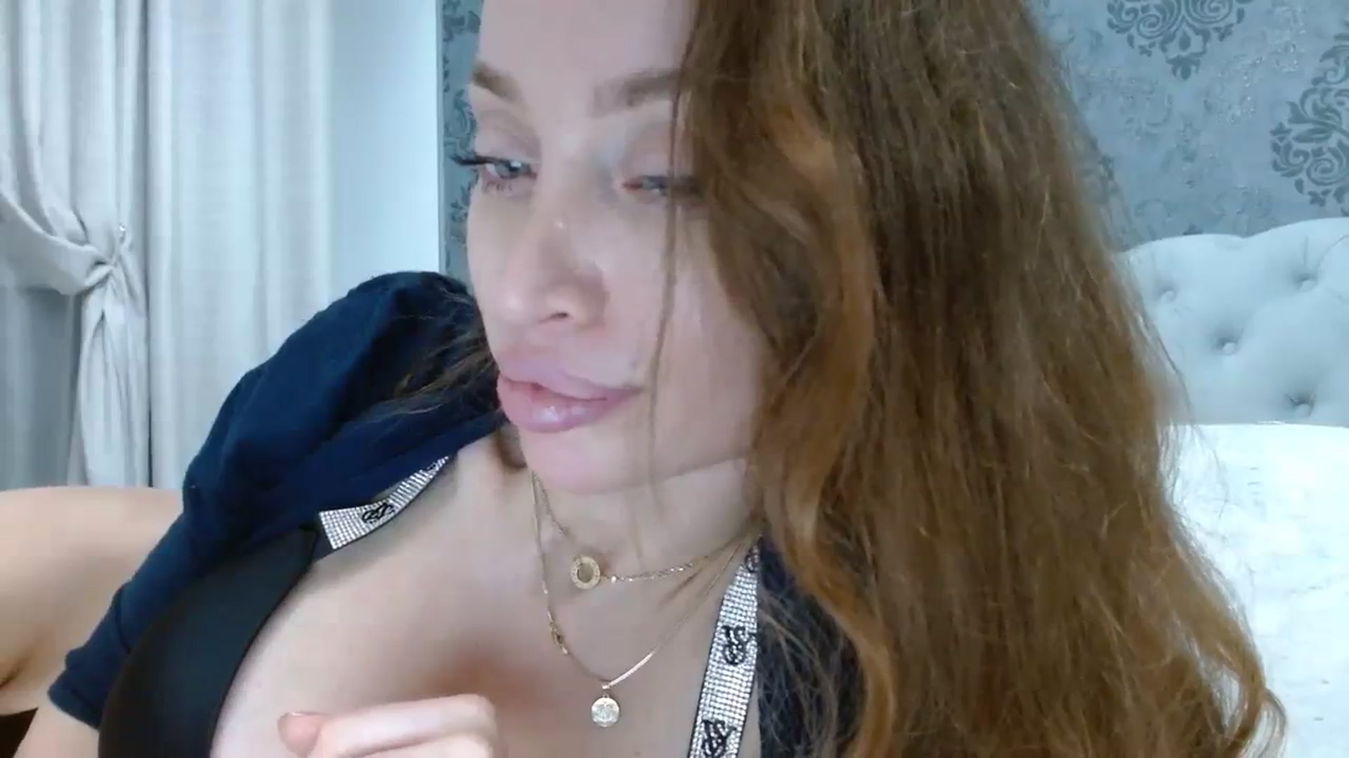 Gallery image thumbnail from Anayys's myfreecams stream on, 12/02/2023, 23:21 image 7 of 20