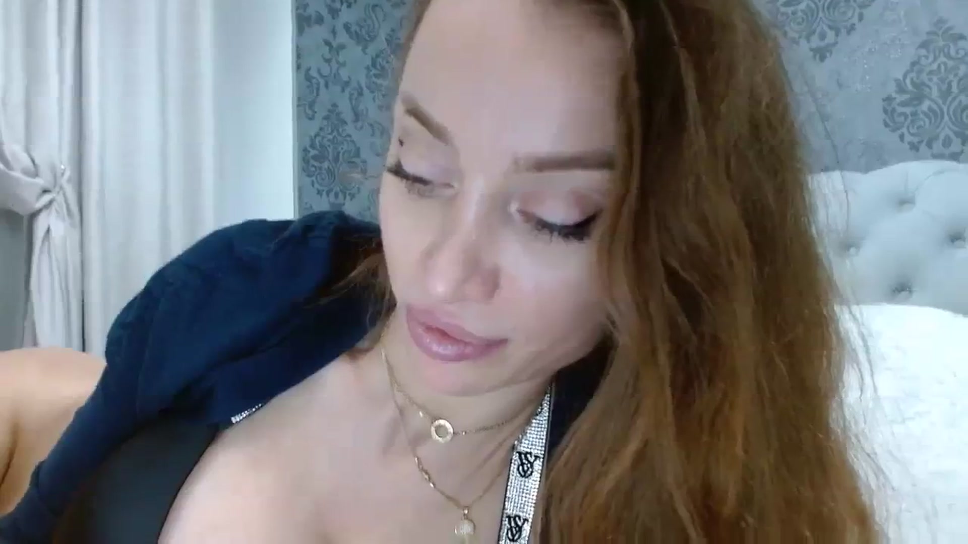 Gallery image thumbnail from Anayys's myfreecams stream on, 12/02/2023, 23:21 image 10 of 20