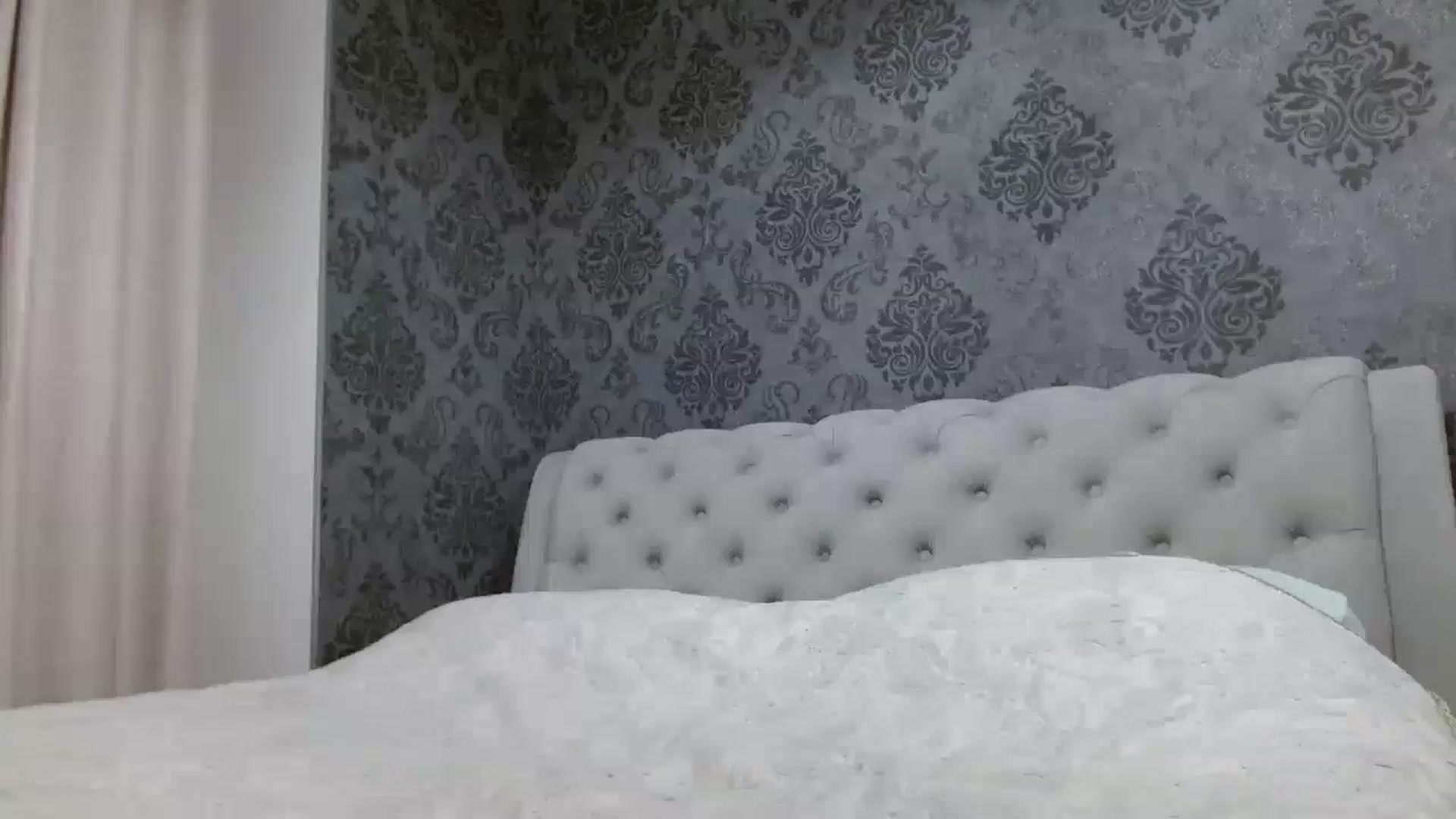 Gallery image thumbnail from Anayys's myfreecams stream on, 12/02/2023, 23:21 image 16 of 20