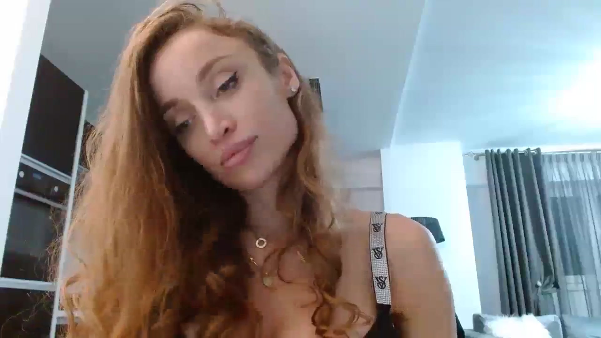 Gallery image thumbnail from Anayys's myfreecams stream on, 12/03/2023, 04:09 image 17 of 20
