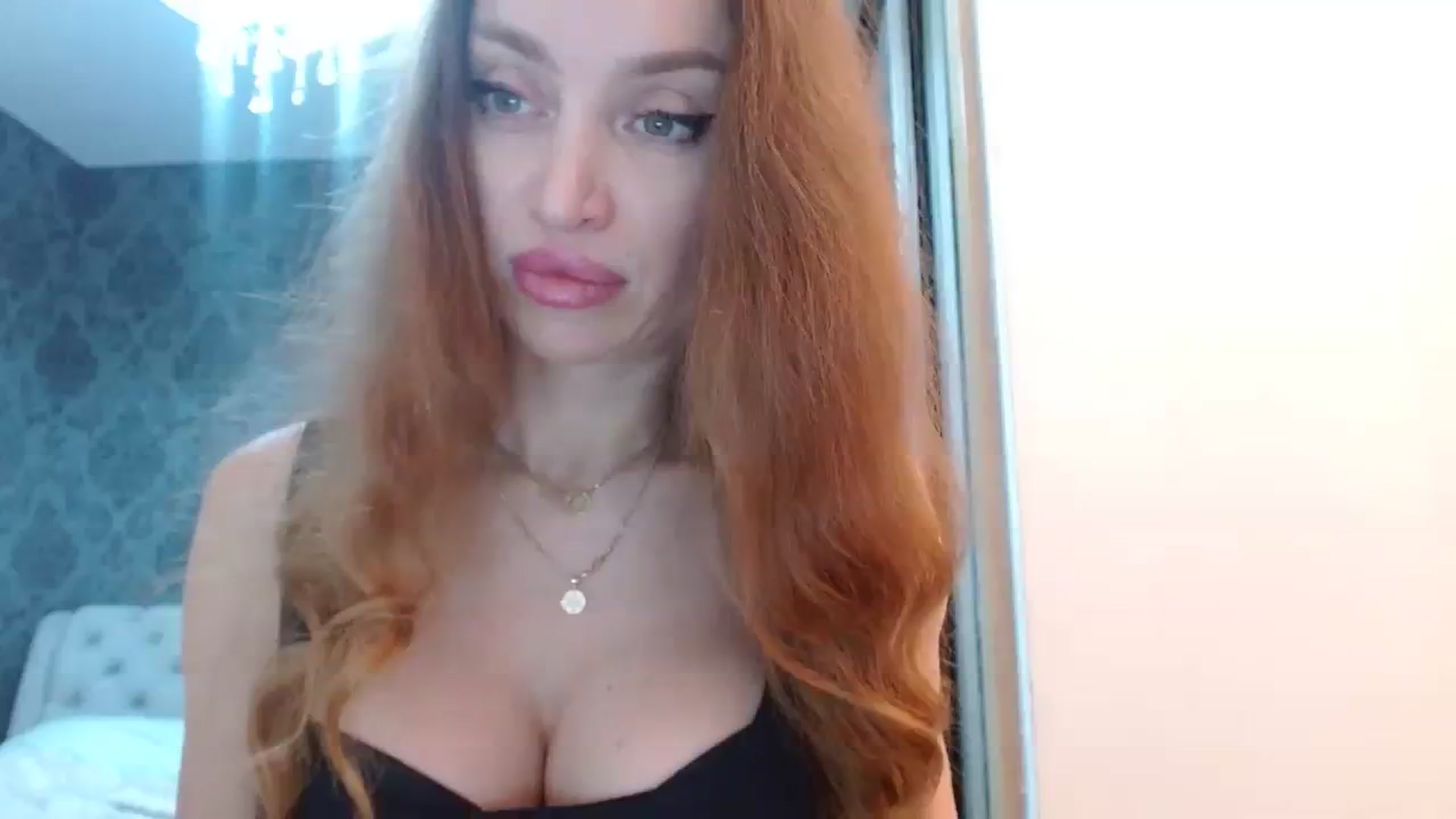 Gallery image thumbnail from Anayys's myfreecams stream on, 12/05/2023, 21:52 image 17 of 20