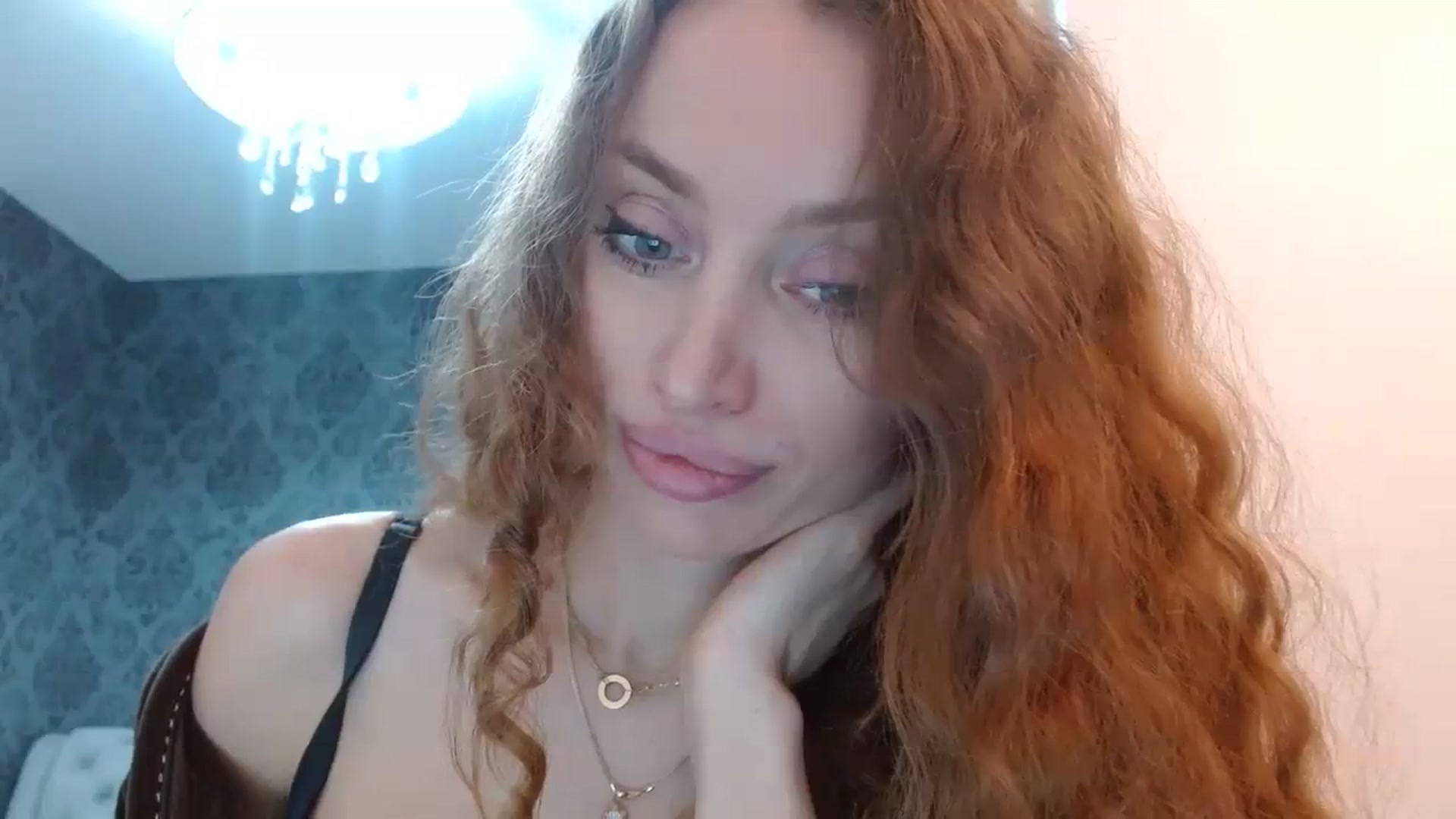 Gallery image thumbnail from Anayys's myfreecams stream on, 12/06/2023, 23:40 image 2 of 20