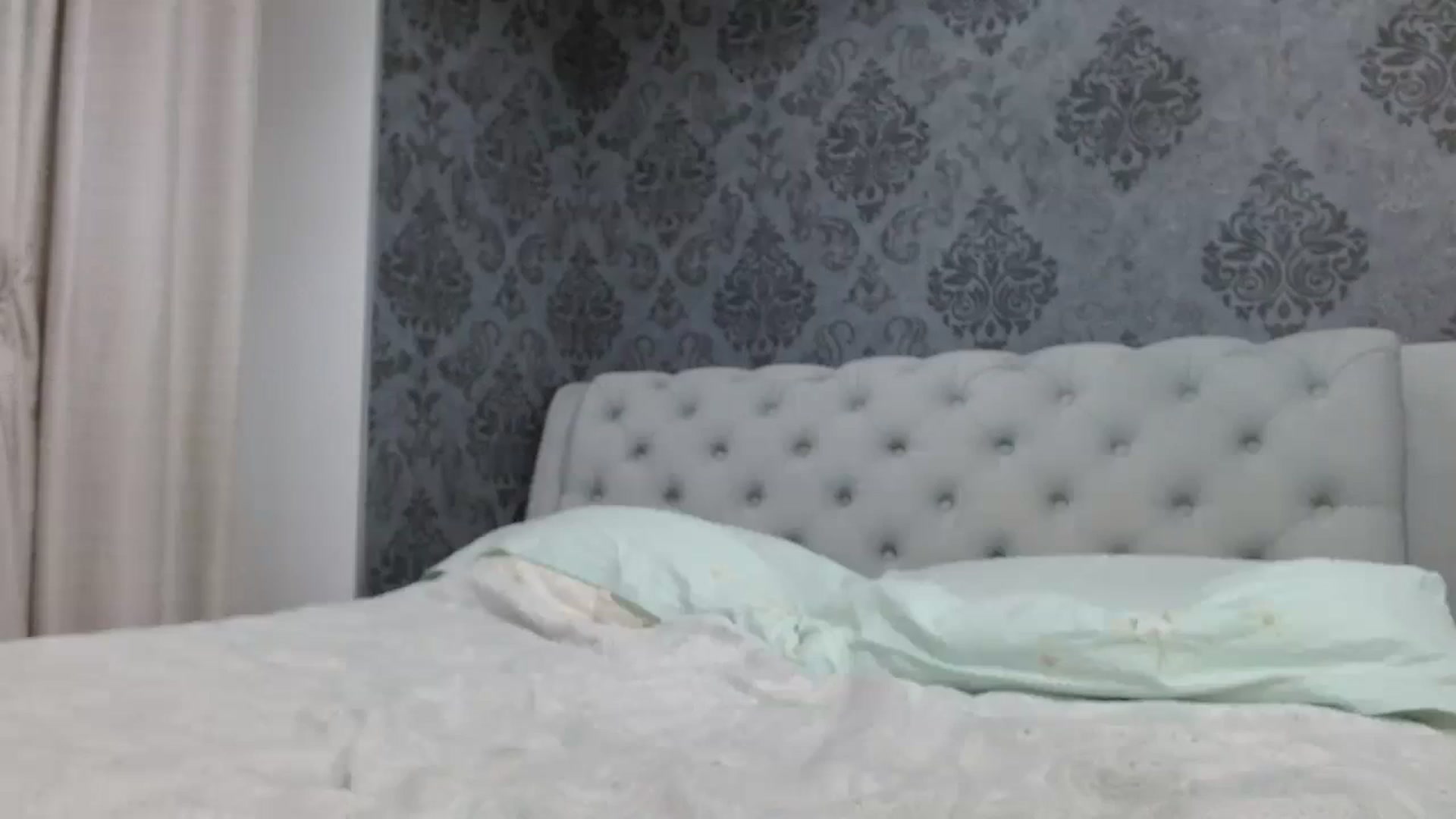 Gallery image thumbnail from Anayys's myfreecams stream on, 12/07/2023, 23:03 image 18 of 20