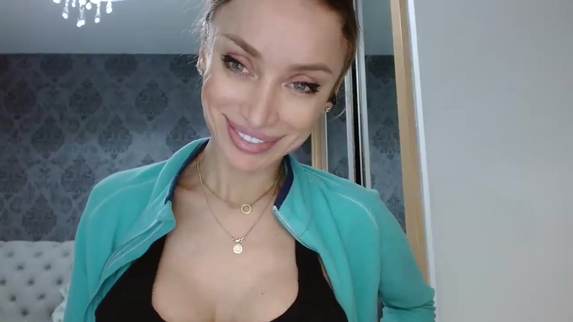 Gallery image thumbnail from Anayys's myfreecams stream on, 12/23/2023, 20:11 image 11 of 20