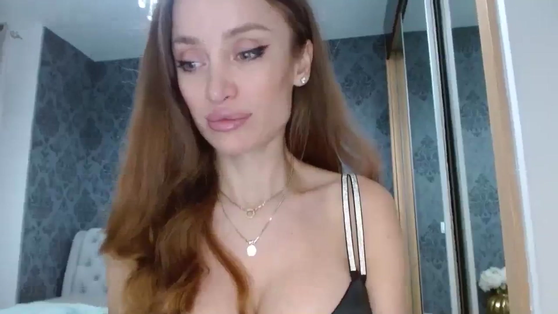 Gallery image thumbnail from Anayys's myfreecams stream on, 12/23/2023, 23:11 image 15 of 20