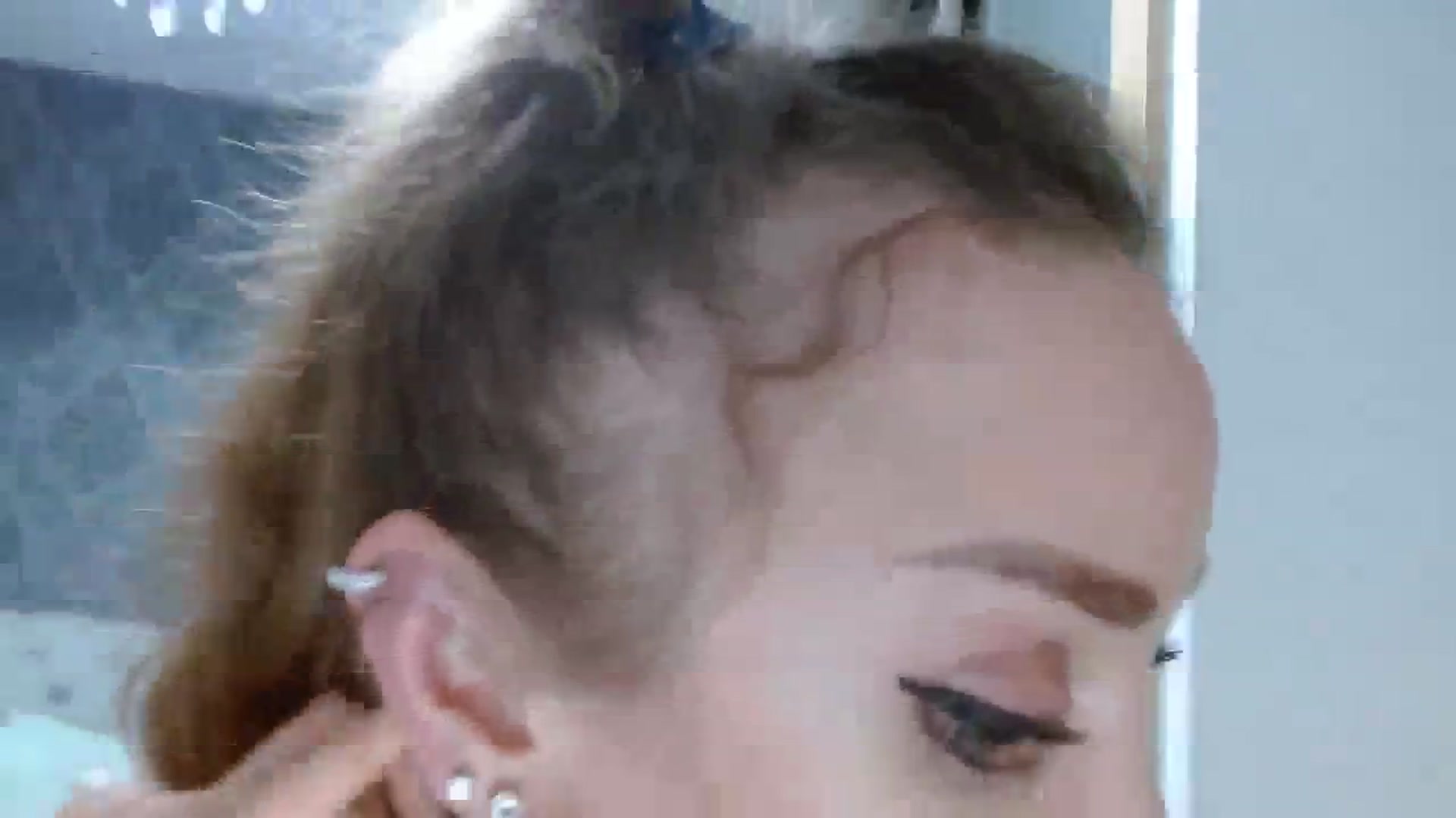 Gallery image thumbnail from Anayys's myfreecams stream on, 12/30/2023, 22:56 image 7 of 20