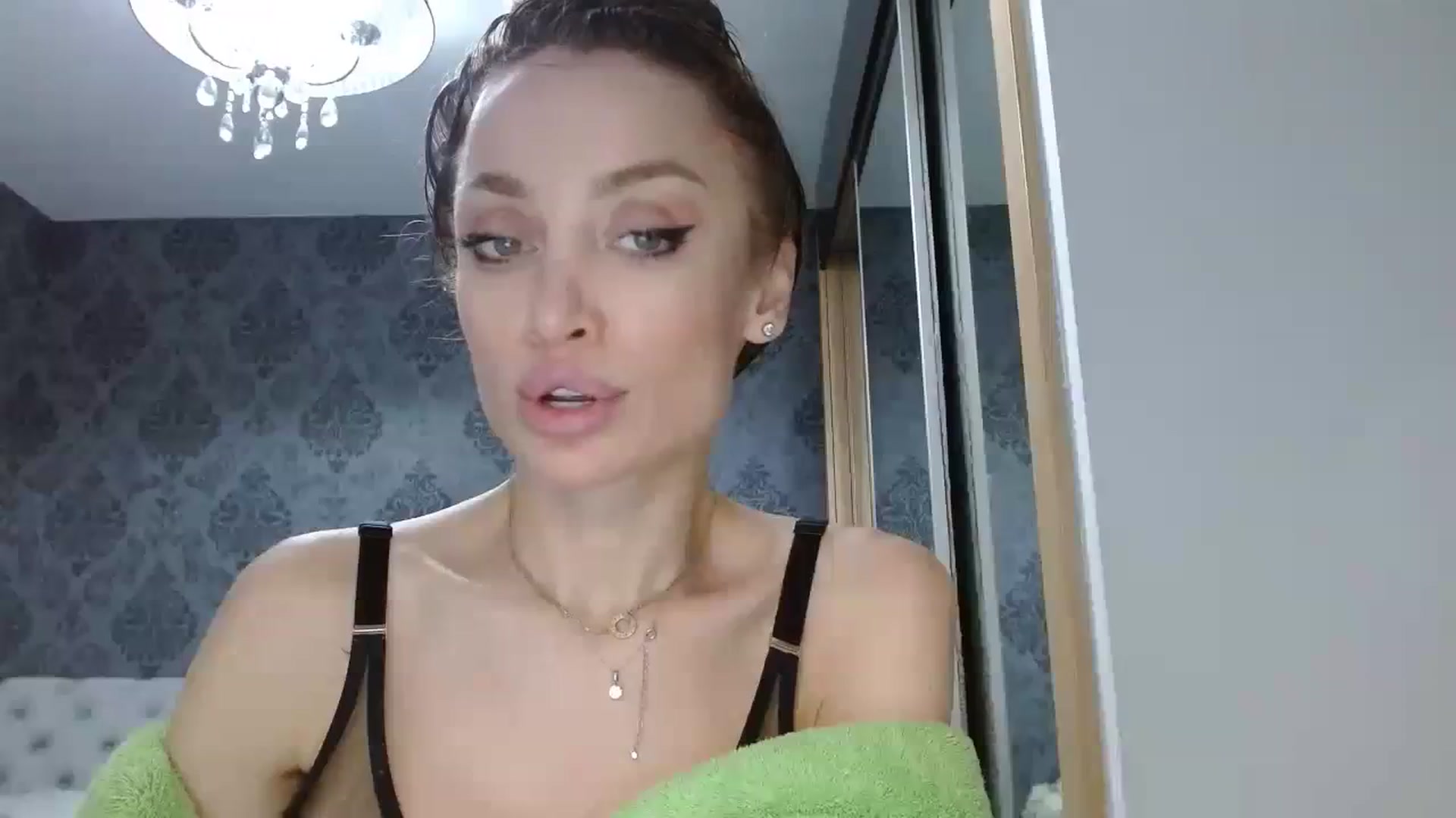 Gallery image thumbnail from Anayys's myfreecams stream on, 12/31/2023, 02:17 image 5 of 20