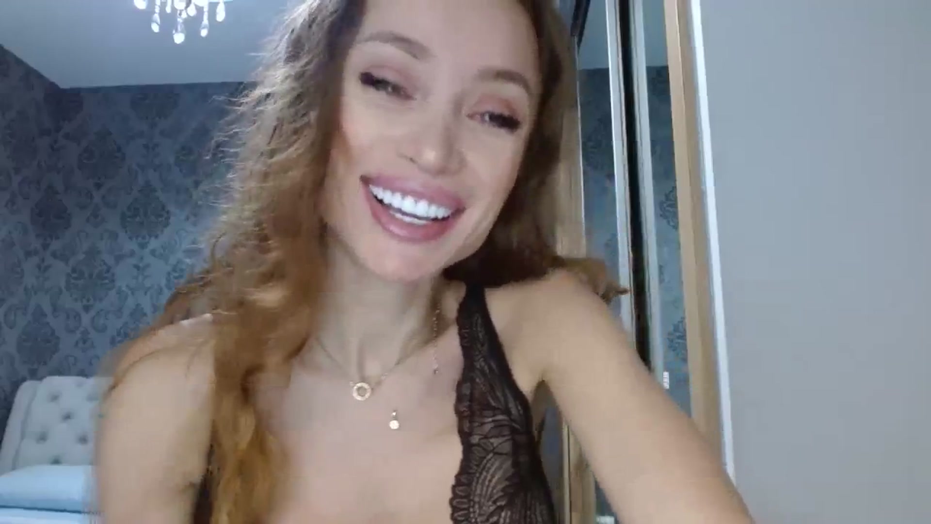 Gallery image thumbnail from Anayys's myfreecams stream on, 01/02/2024, 15:36 image 5 of 20
