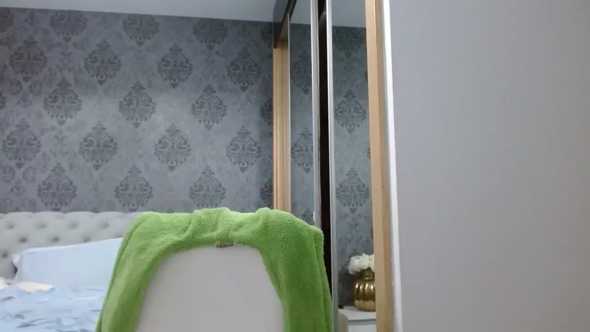 Gallery image thumbnail from Anayys's myfreecams stream on, 01/10/2024, 04:12 image 5 of 20