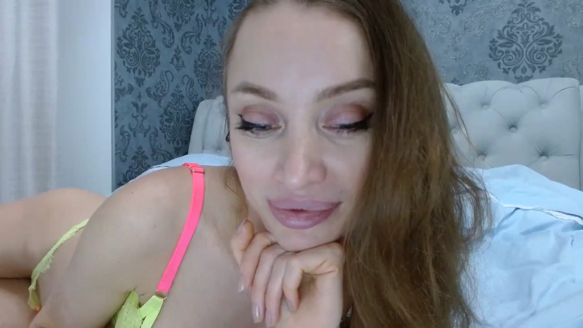 Gallery image thumbnail from Anayys's myfreecams stream on, 01/11/2024, 24:14 image 3 of 20