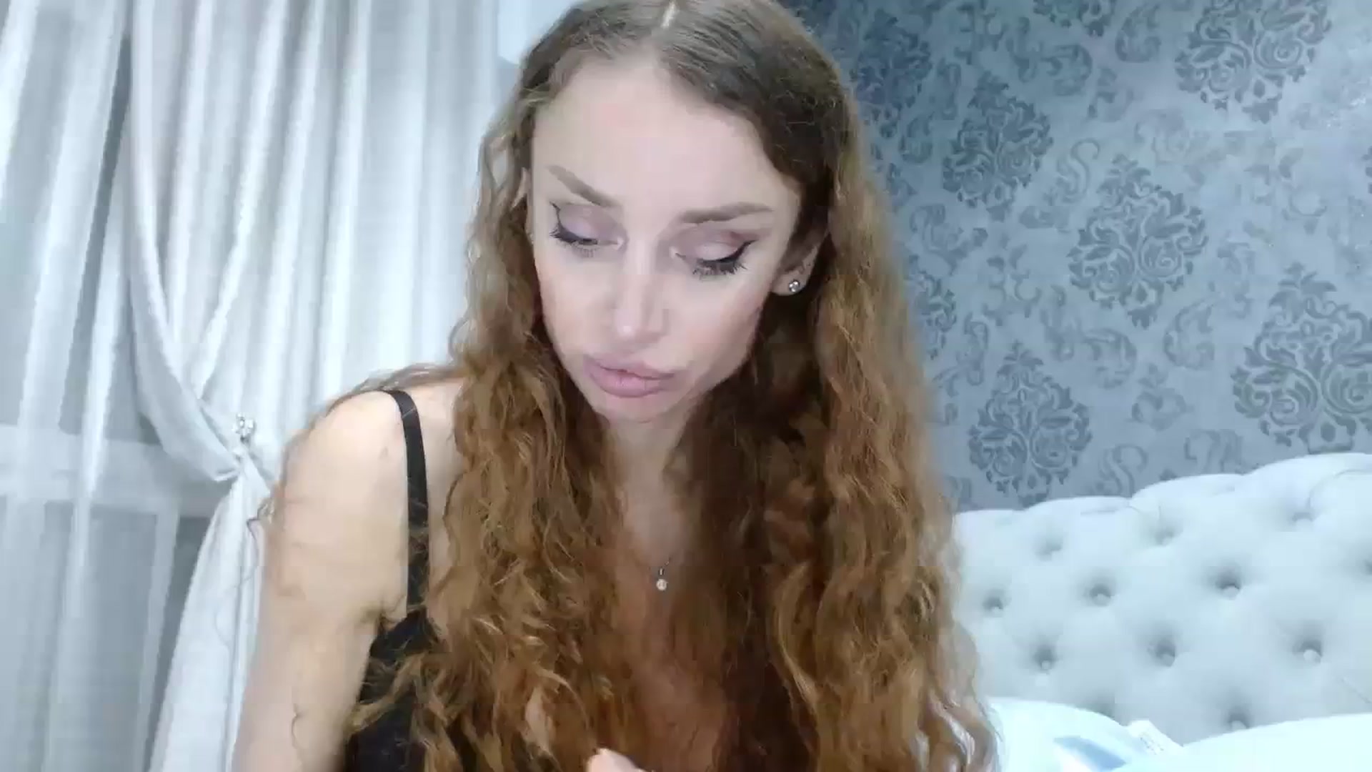 Gallery image thumbnail from Anayys's myfreecams stream on, 01/11/2024, 23:33 image 19 of 20