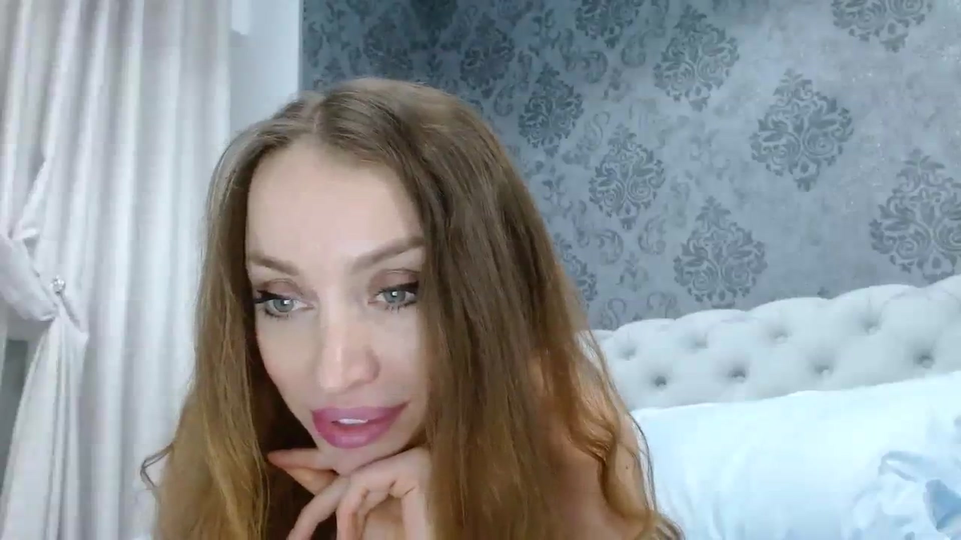 Gallery image thumbnail from Anayys's myfreecams stream on, 01/13/2024, 02:36 image 6 of 20