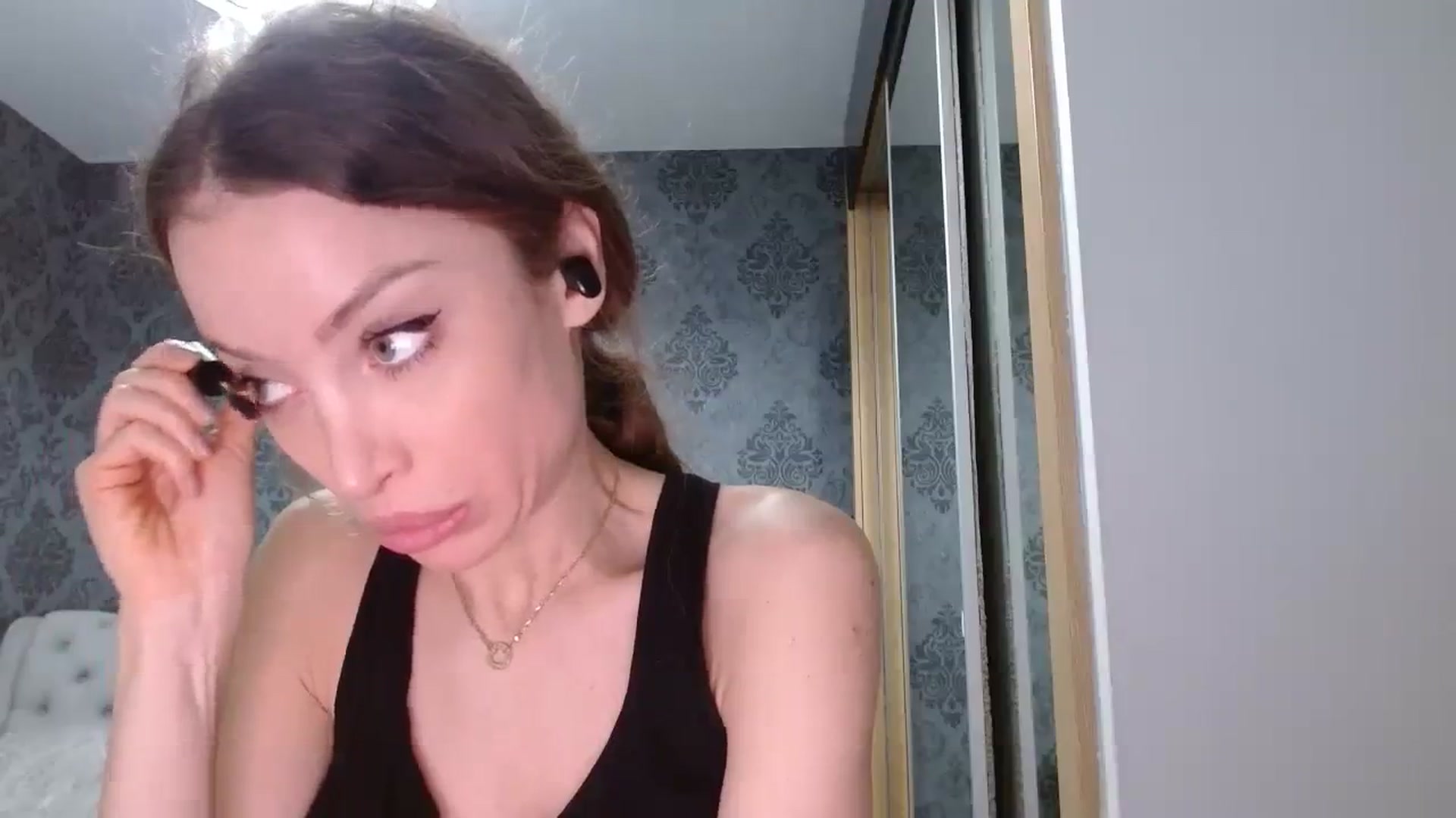 Gallery image thumbnail from Anayys's myfreecams stream on, 01/31/2024, 16:38 image 4 of 20
