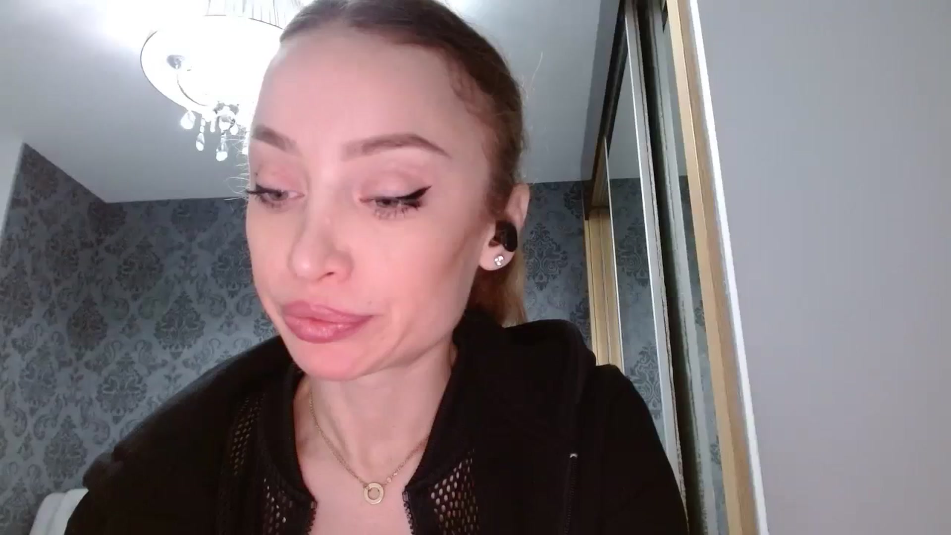 Gallery image thumbnail from Anayys's myfreecams stream on, 01/31/2024, 16:38 image 19 of 20