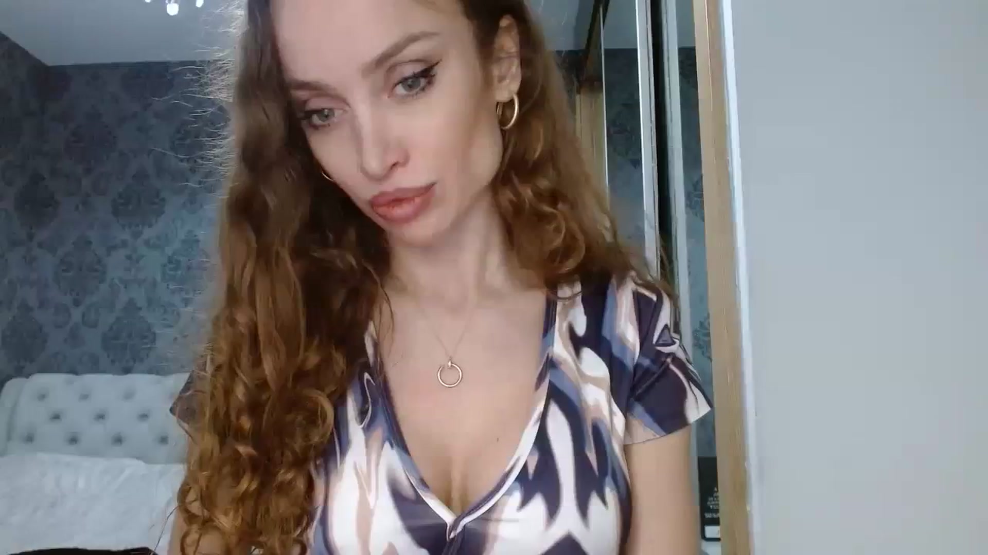 Gallery image thumbnail from Anayys's myfreecams stream on, 02/07/2024, 17:27 image 1 of 20