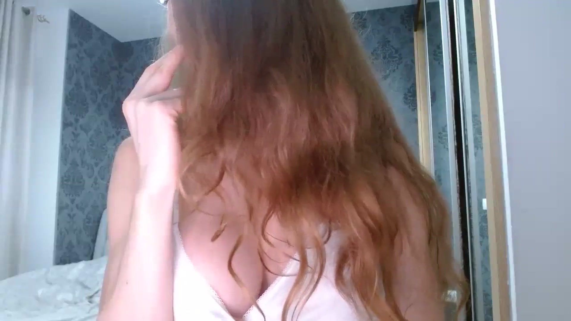 Gallery image thumbnail from Anayys's myfreecams stream on, 02/12/2024, 03:28 image 19 of 20