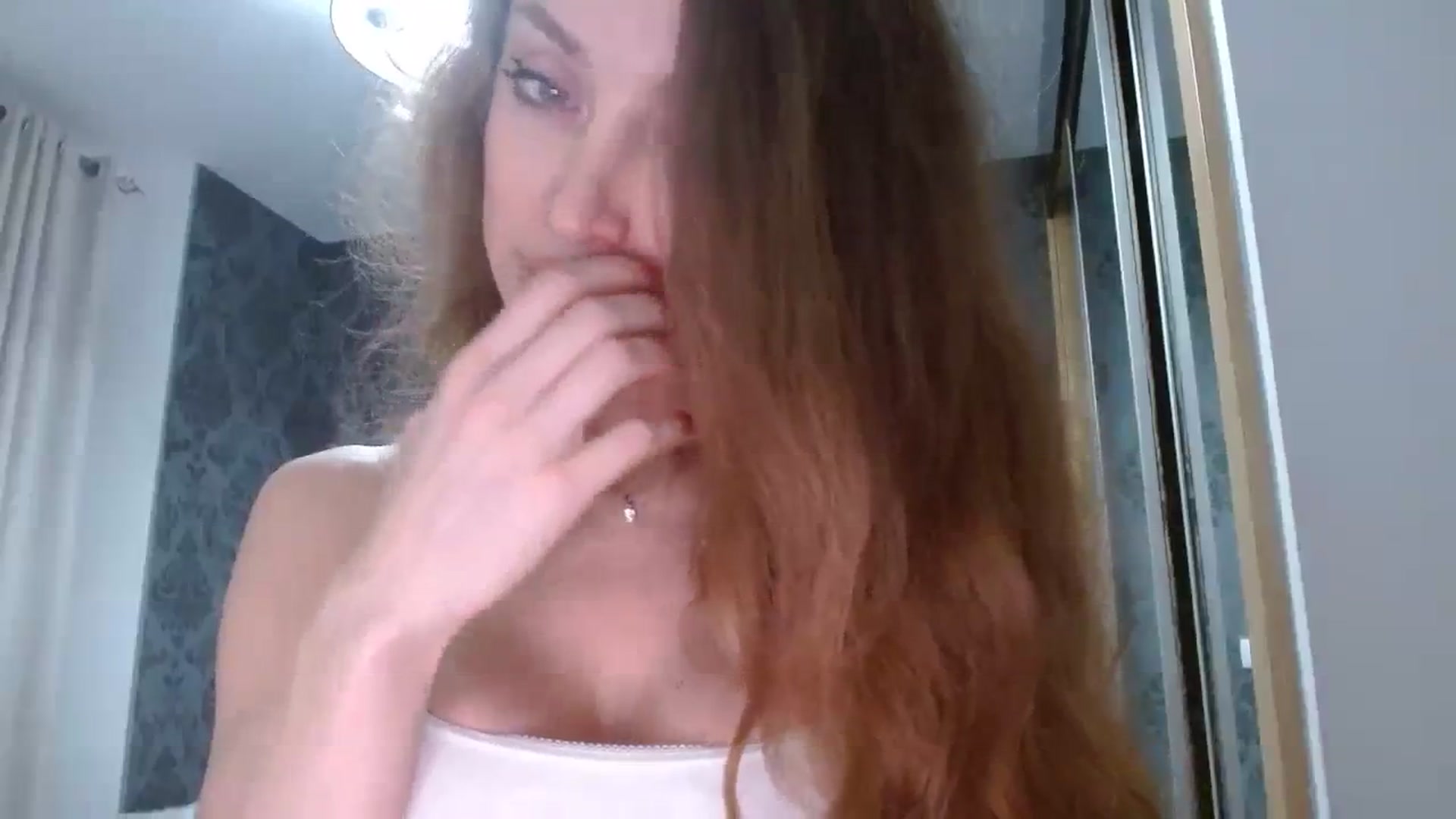 Gallery image thumbnail from Anayys's myfreecams stream on, 02/12/2024, 03:28 image 2 of 20