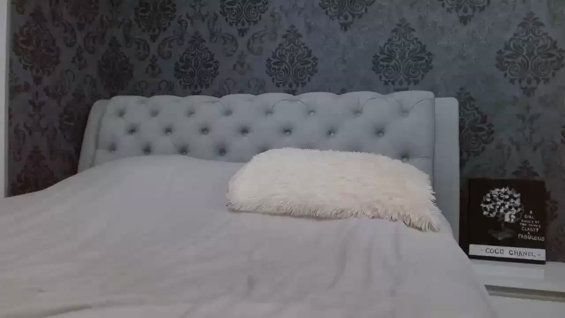 Gallery image thumbnail from Anayys's myfreecams stream on, 03/12/2024, 07:01 image 8 of 20