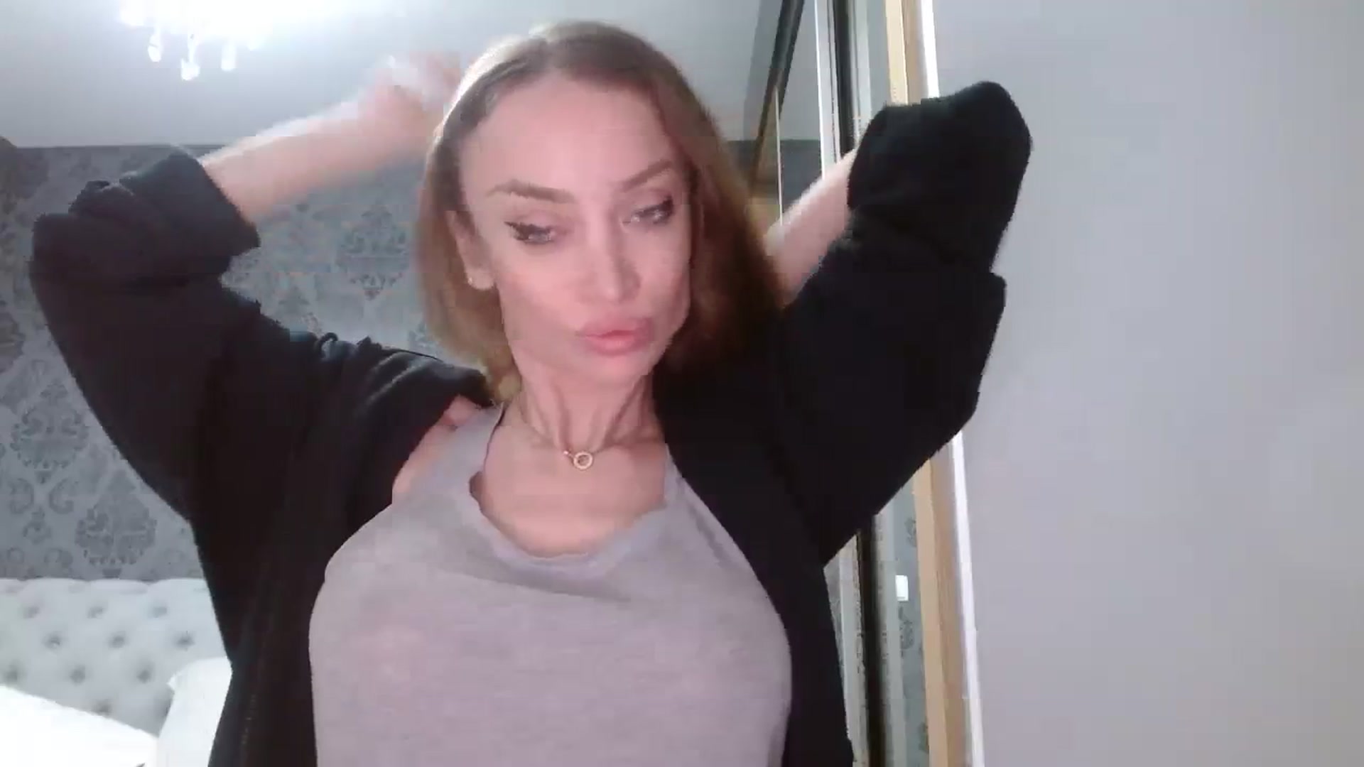 Gallery image thumbnail from Anayys's myfreecams stream on, 03/13/2024, 04:35 image 17 of 20