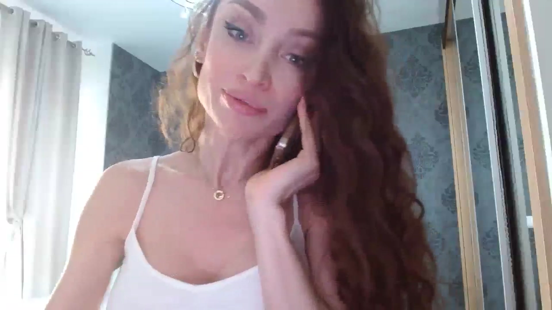 Gallery image thumbnail from Anayys's myfreecams stream on, 04/12/2024, 14:00 image 6 of 20