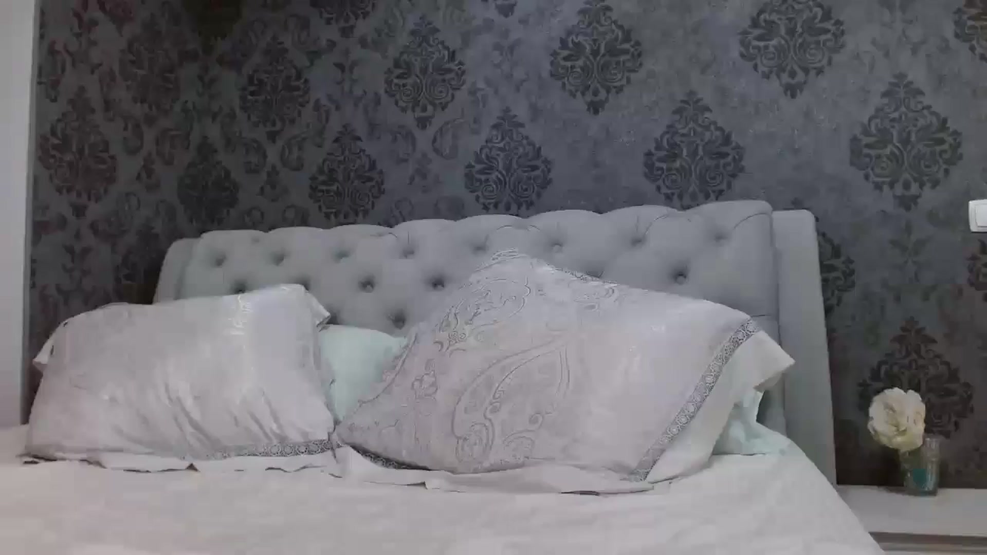 Gallery image thumbnail from Anayys's myfreecams stream on, 04/23/2024, 24:49 image 11 of 20