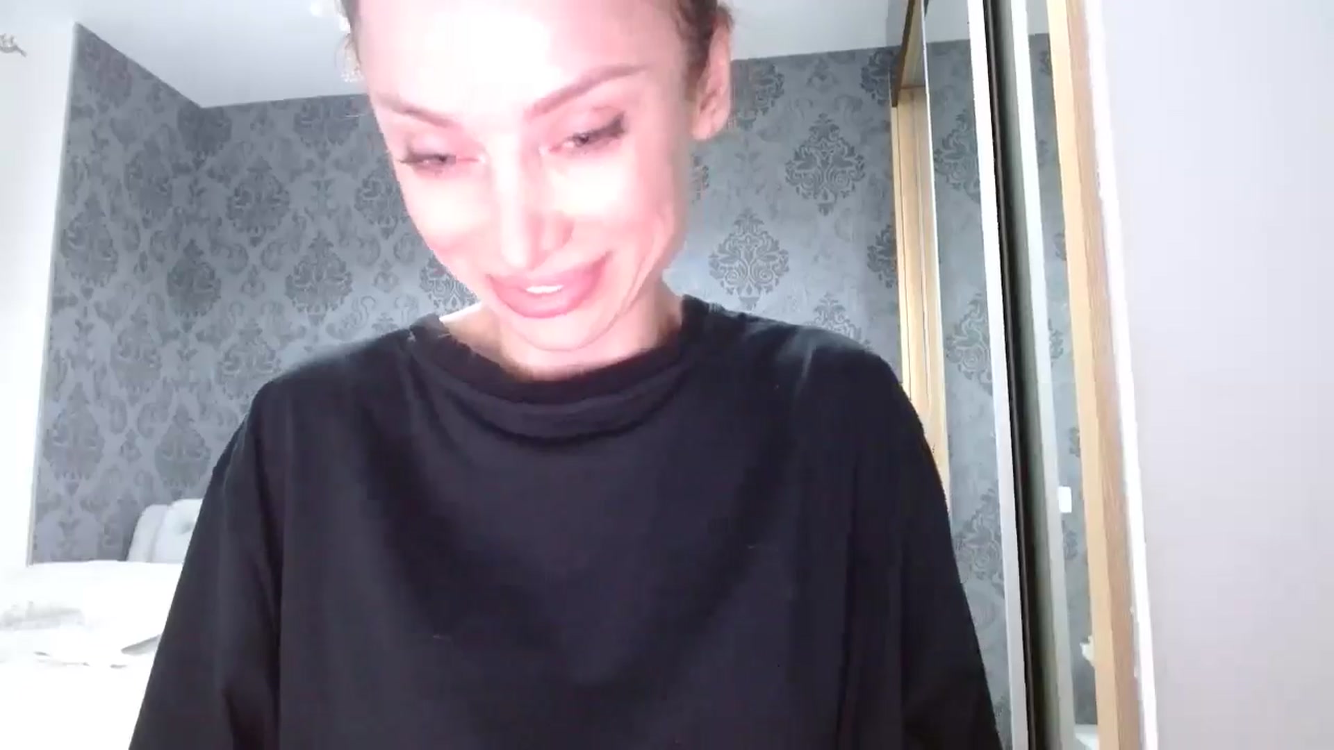 Gallery image thumbnail from Anayys's myfreecams stream on, 04/28/2024, 02:11 image 20 of 20
