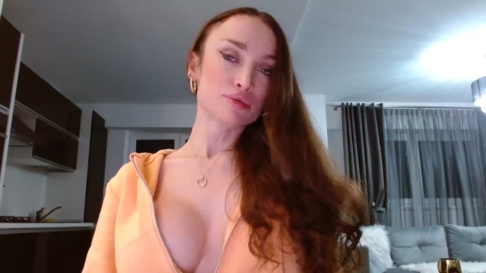 Gallery image thumbnail from Anayys's myfreecams stream on, 05/10/2024, 21:53 image 4 of 20
