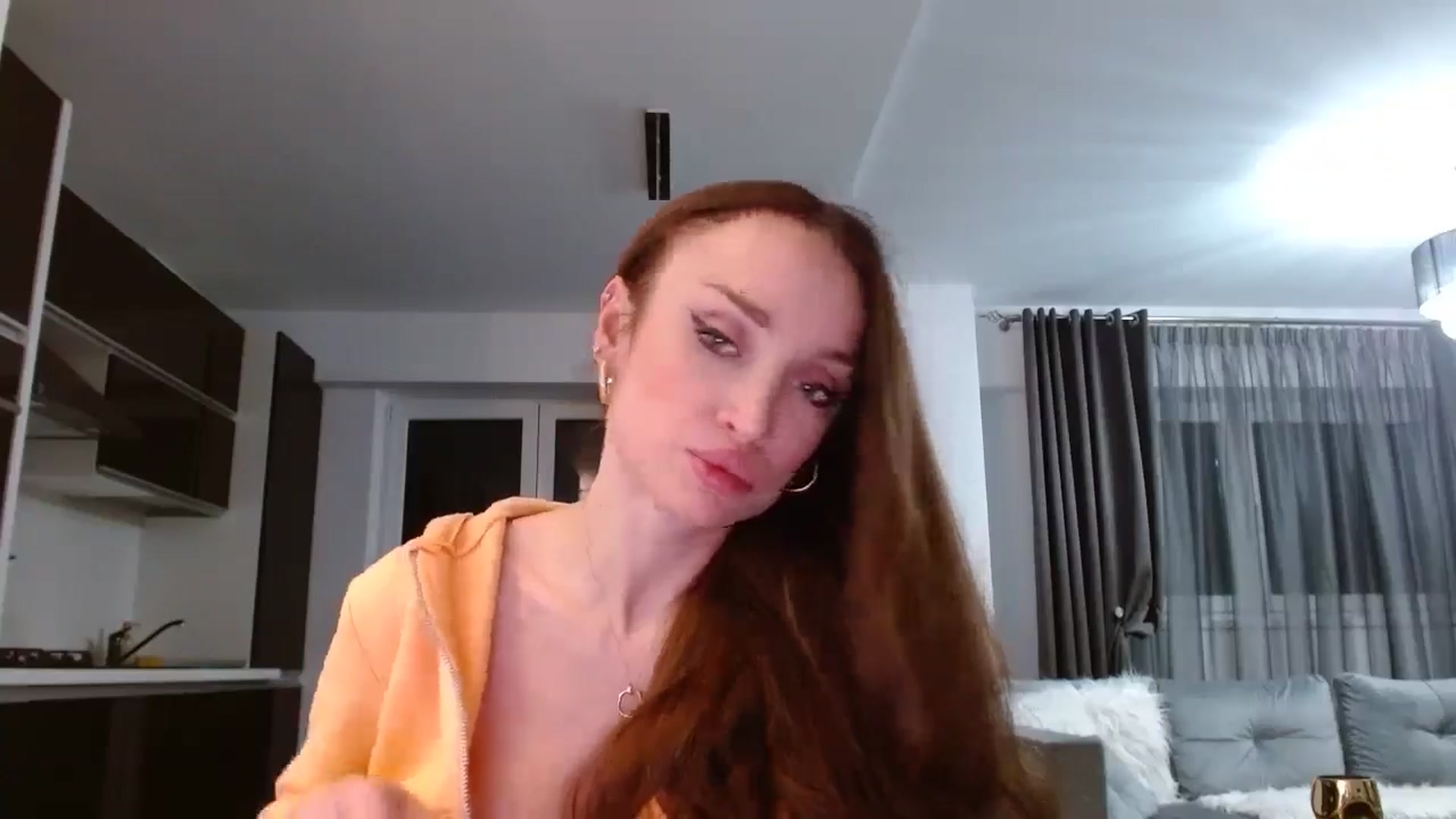 Gallery image thumbnail from Anayys's myfreecams stream on, 05/10/2024, 21:53 image 5 of 20
