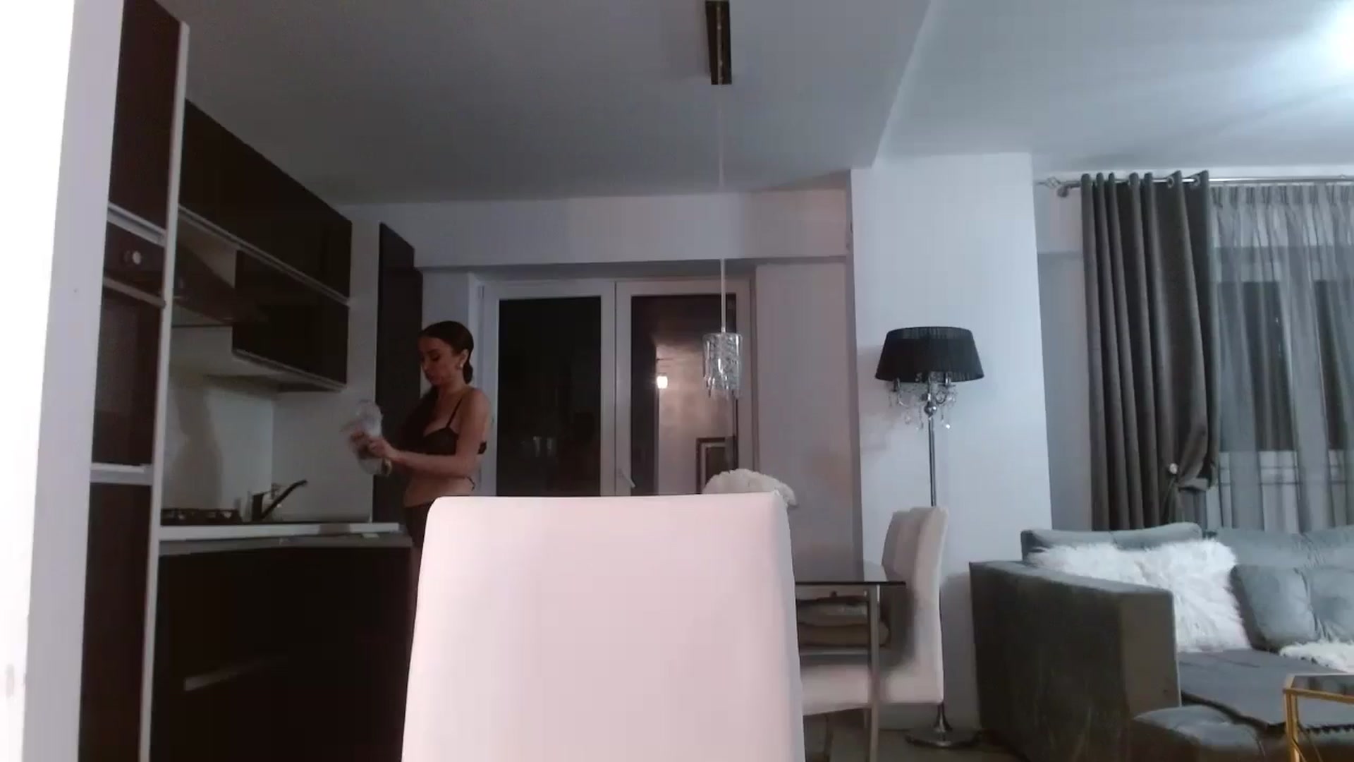 Gallery image thumbnail from Anayys's myfreecams stream on, 05/20/2024, 21:26 image 18 of 20