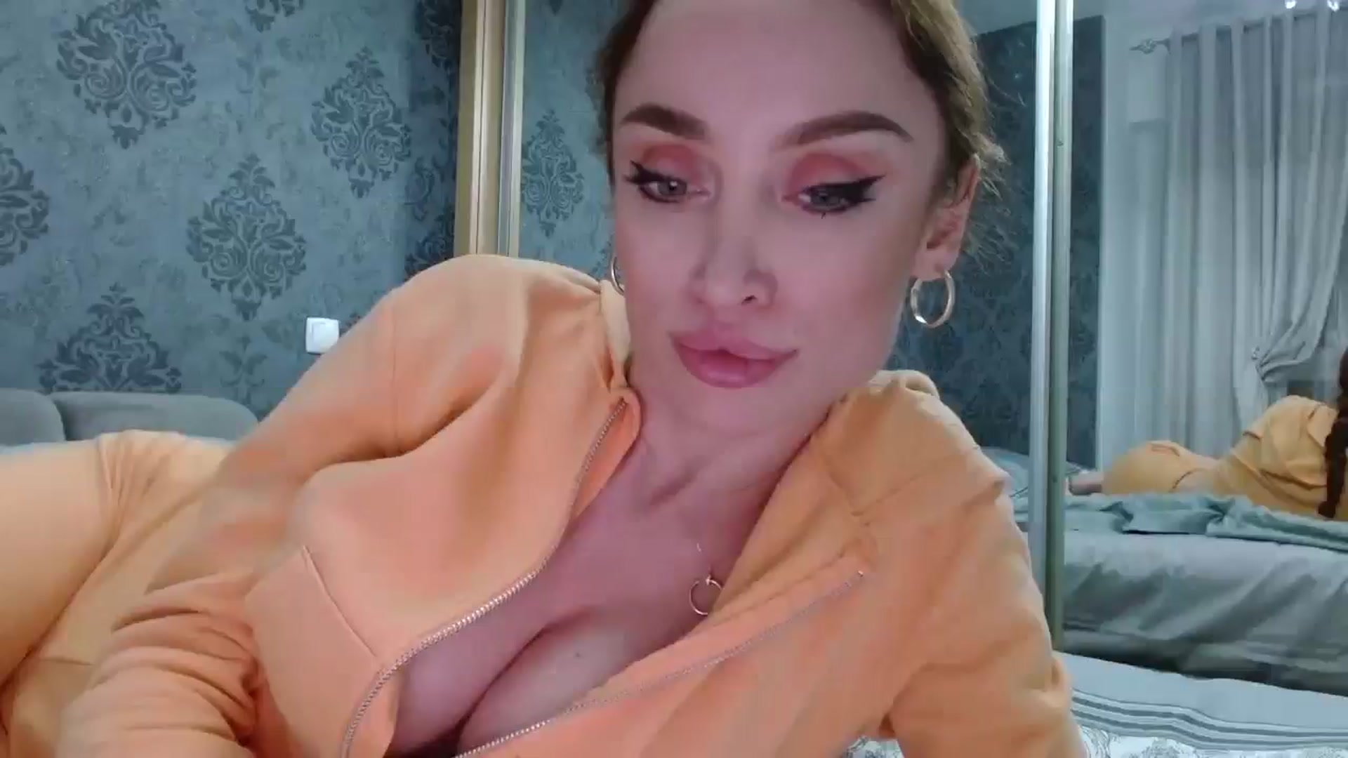Gallery image thumbnail from Anayys's myfreecams stream on, 05/24/2024, 23:58 image 14 of 20