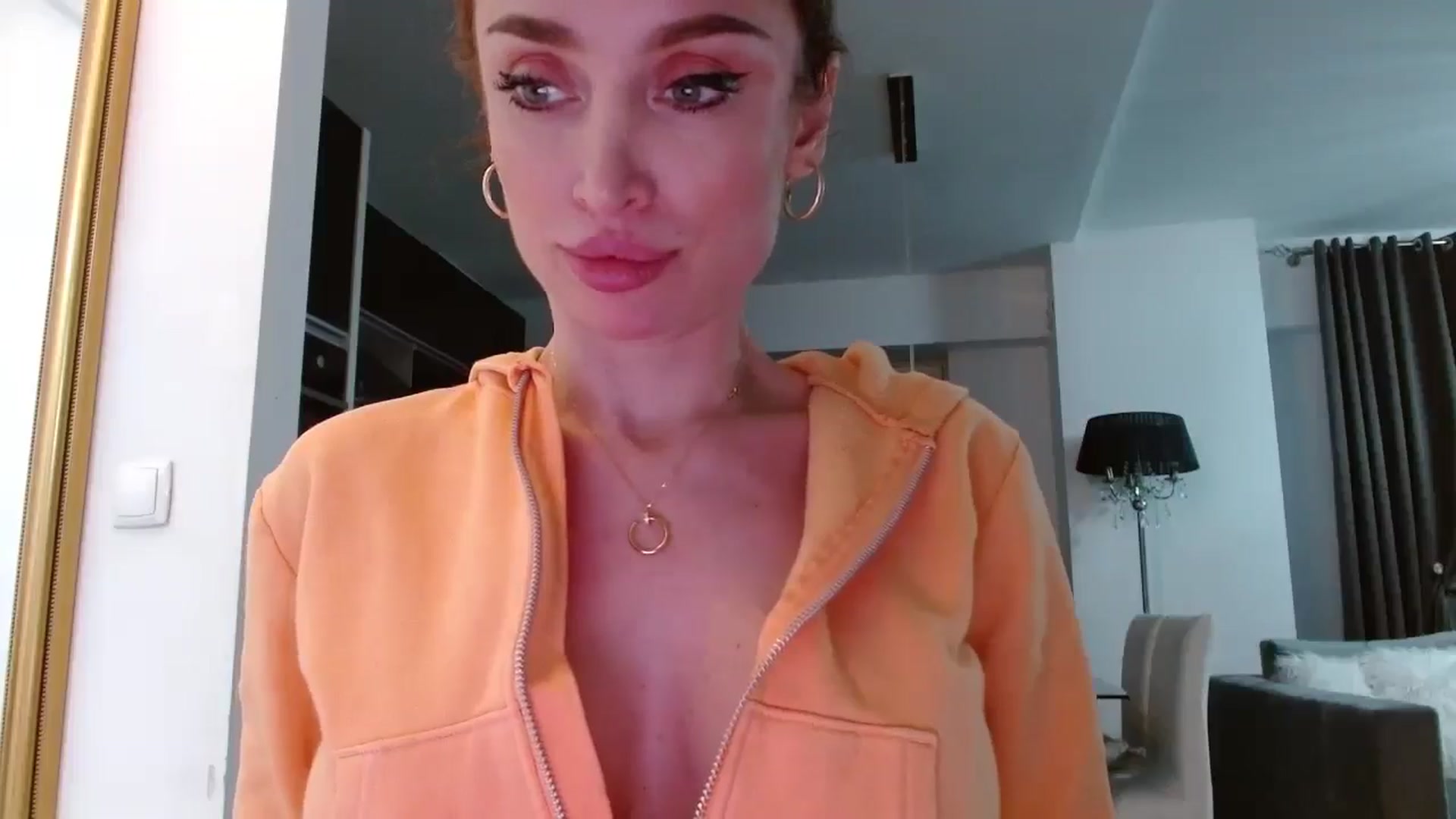 Gallery image thumbnail from Anayys's myfreecams stream on, 05/24/2024, 23:58 image 4 of 20