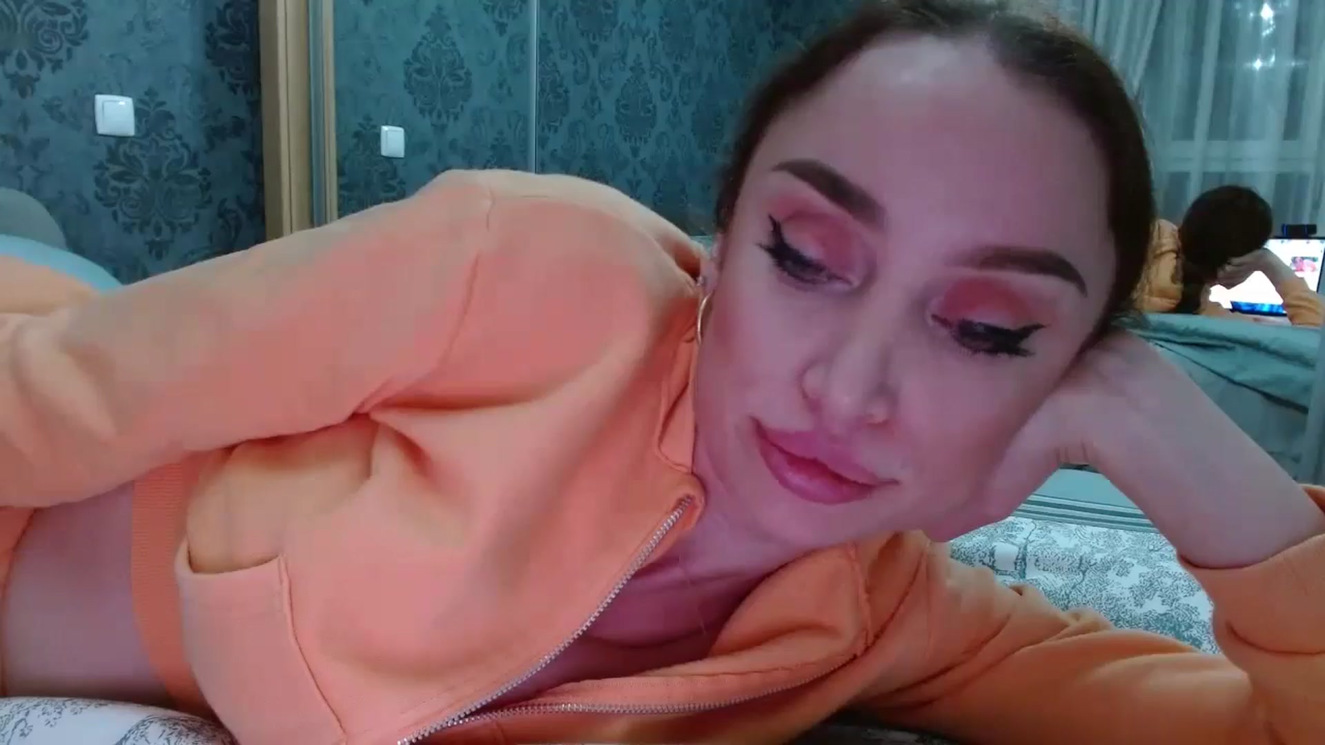 Gallery image thumbnail from Anayys's myfreecams stream on, 05/24/2024, 23:58 image 16 of 20
