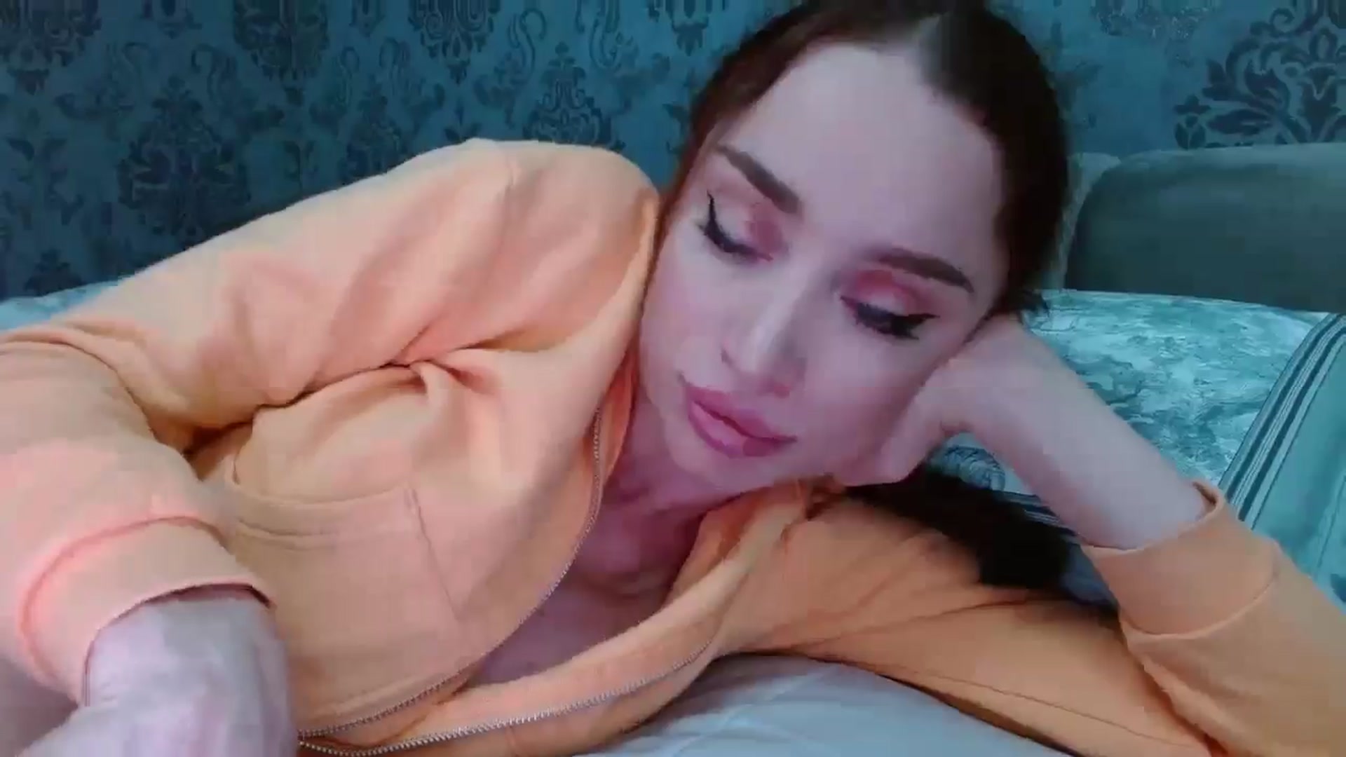Gallery image thumbnail from Anayys's myfreecams stream on, 05/25/2024, 01:39 image 2 of 20