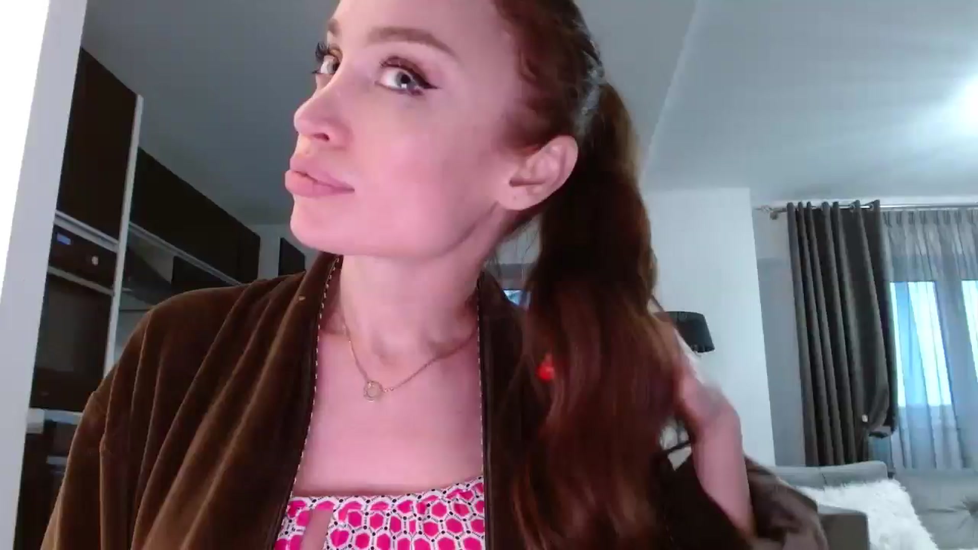 Gallery image thumbnail from Anayys's myfreecams stream on, 05/28/2024, 03:08 image 19 of 20