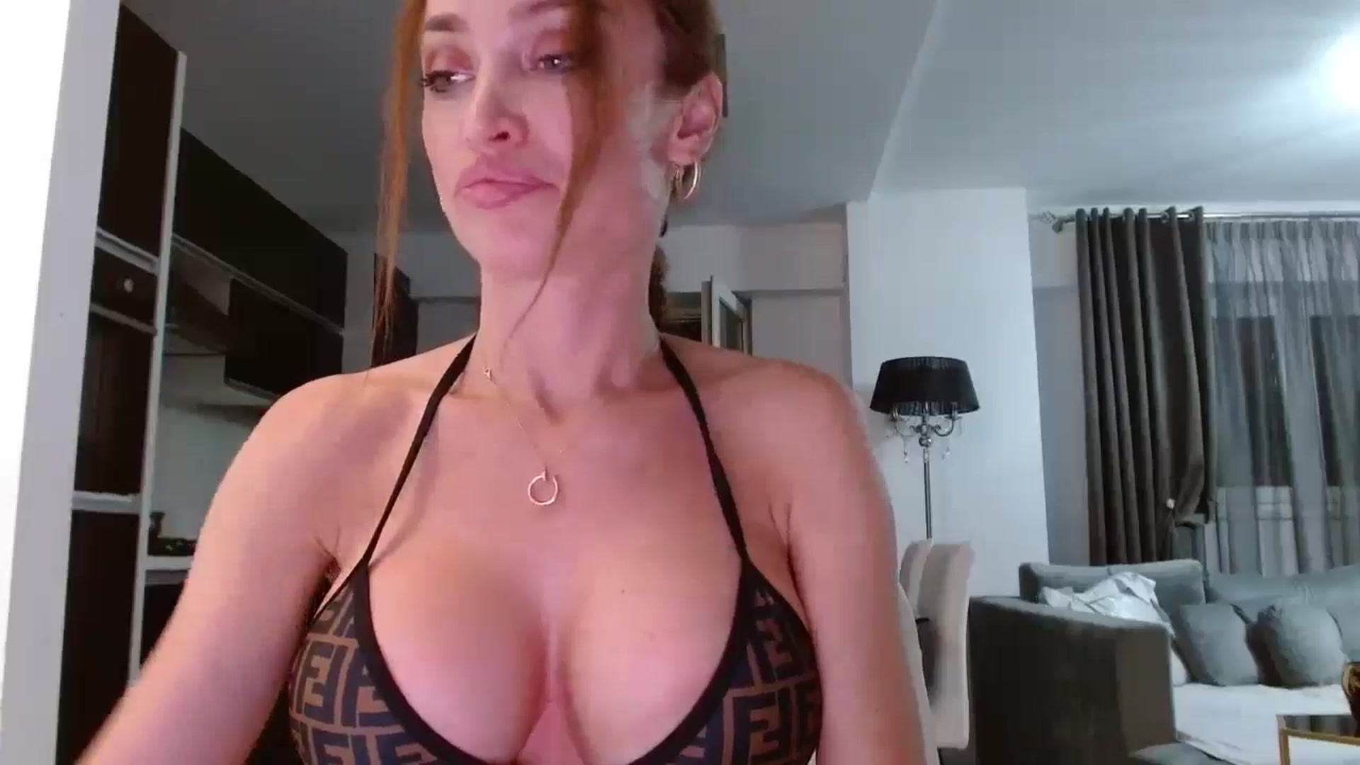Gallery image thumbnail from Anayys's myfreecams stream on, 06/10/2024, 22:20 image 14 of 20