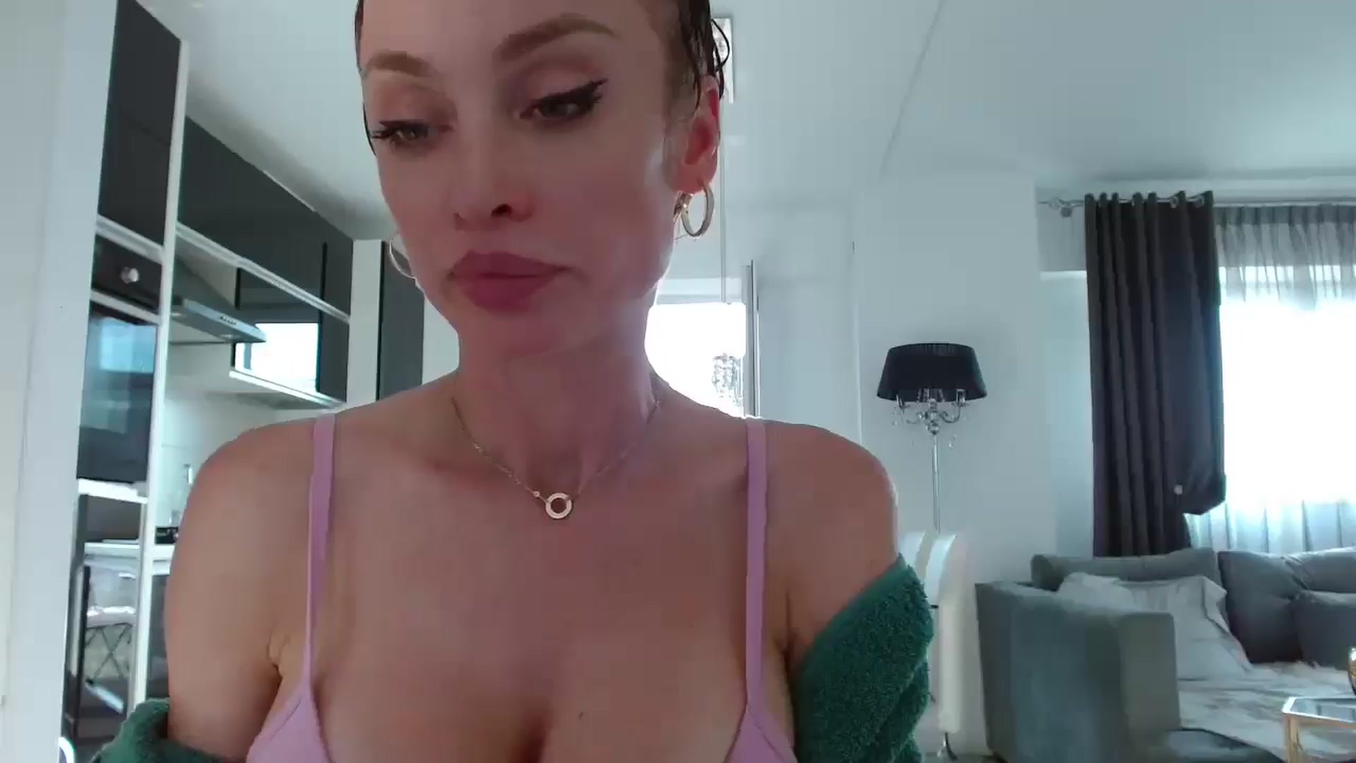 Gallery image thumbnail from Anayys's myfreecams stream on, 06/17/2024, 16:42 image 11 of 20