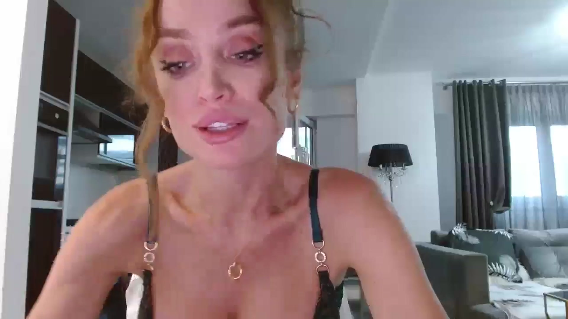 Gallery image thumbnail from Anayys's myfreecams stream on, 07/03/2024, 18:09 image 12 of 20