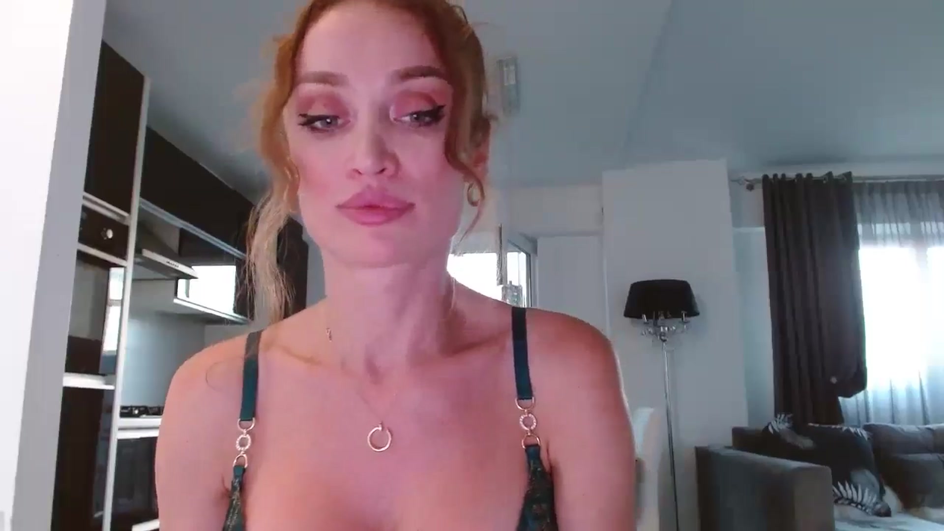 Gallery image thumbnail from Anayys's myfreecams stream on, 07/03/2024, 18:09 image 4 of 20