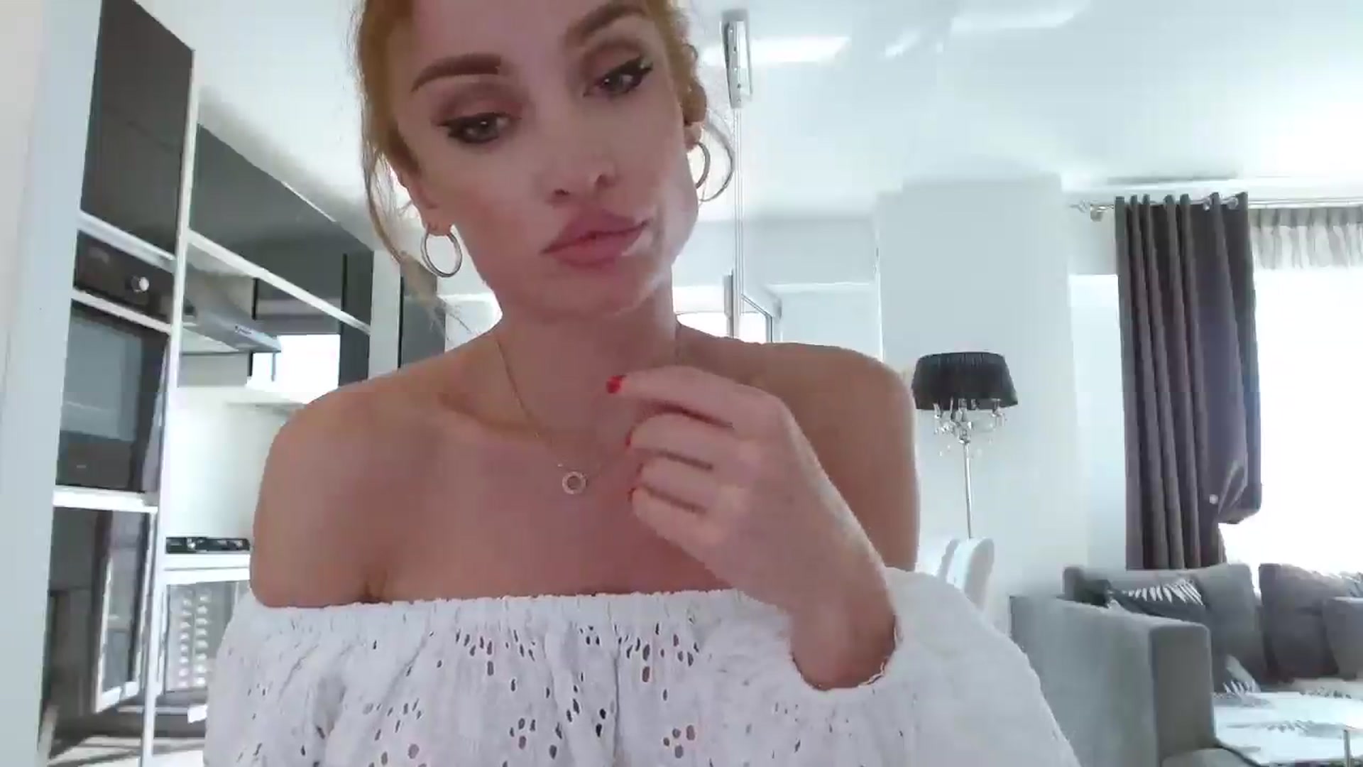 Gallery image thumbnail from Anayys's myfreecams stream on, 07/08/2024, 14:37 image 7 of 20
