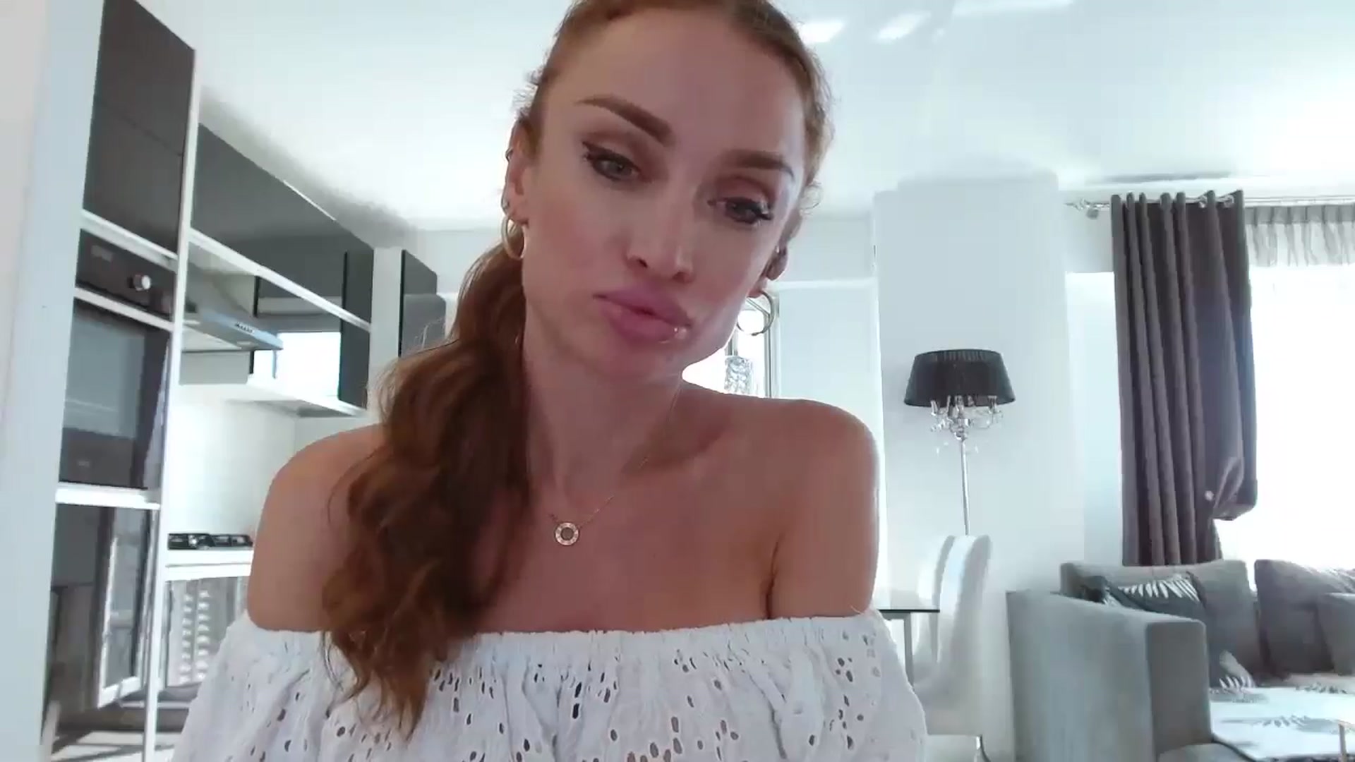 Gallery image thumbnail from Anayys's myfreecams stream on, 07/08/2024, 14:37 image 9 of 20
