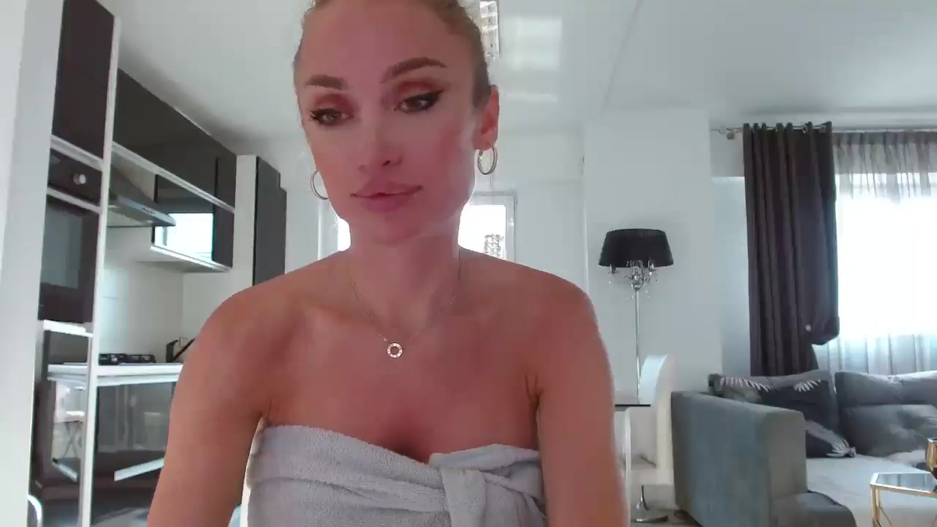 Gallery image thumbnail from Anayys's myfreecams stream on, 07/13/2024, 16:18 image 20 of 20