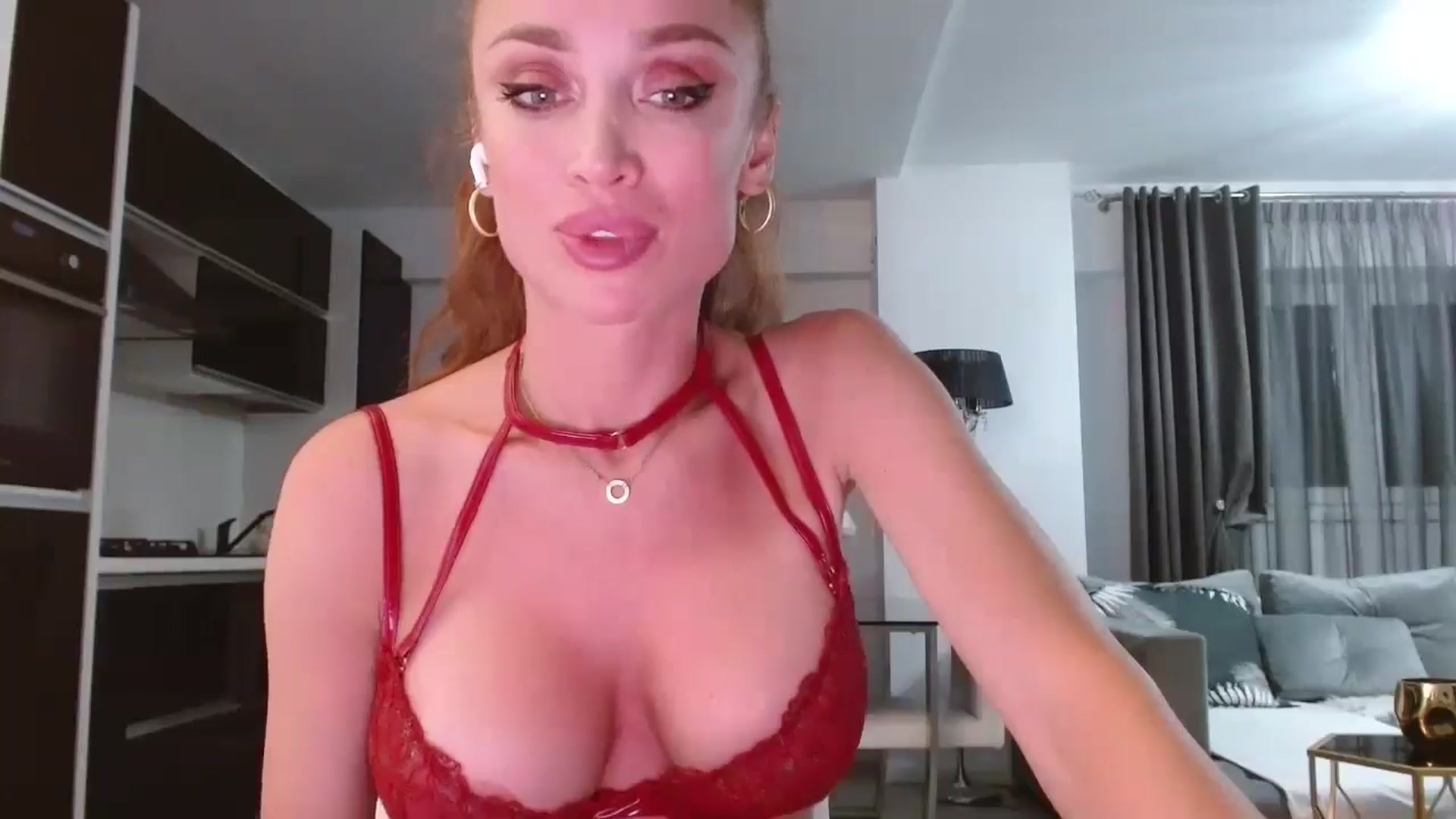 Gallery image thumbnail from Anayys's myfreecams stream on, 07/13/2024, 20:02 image 5 of 20