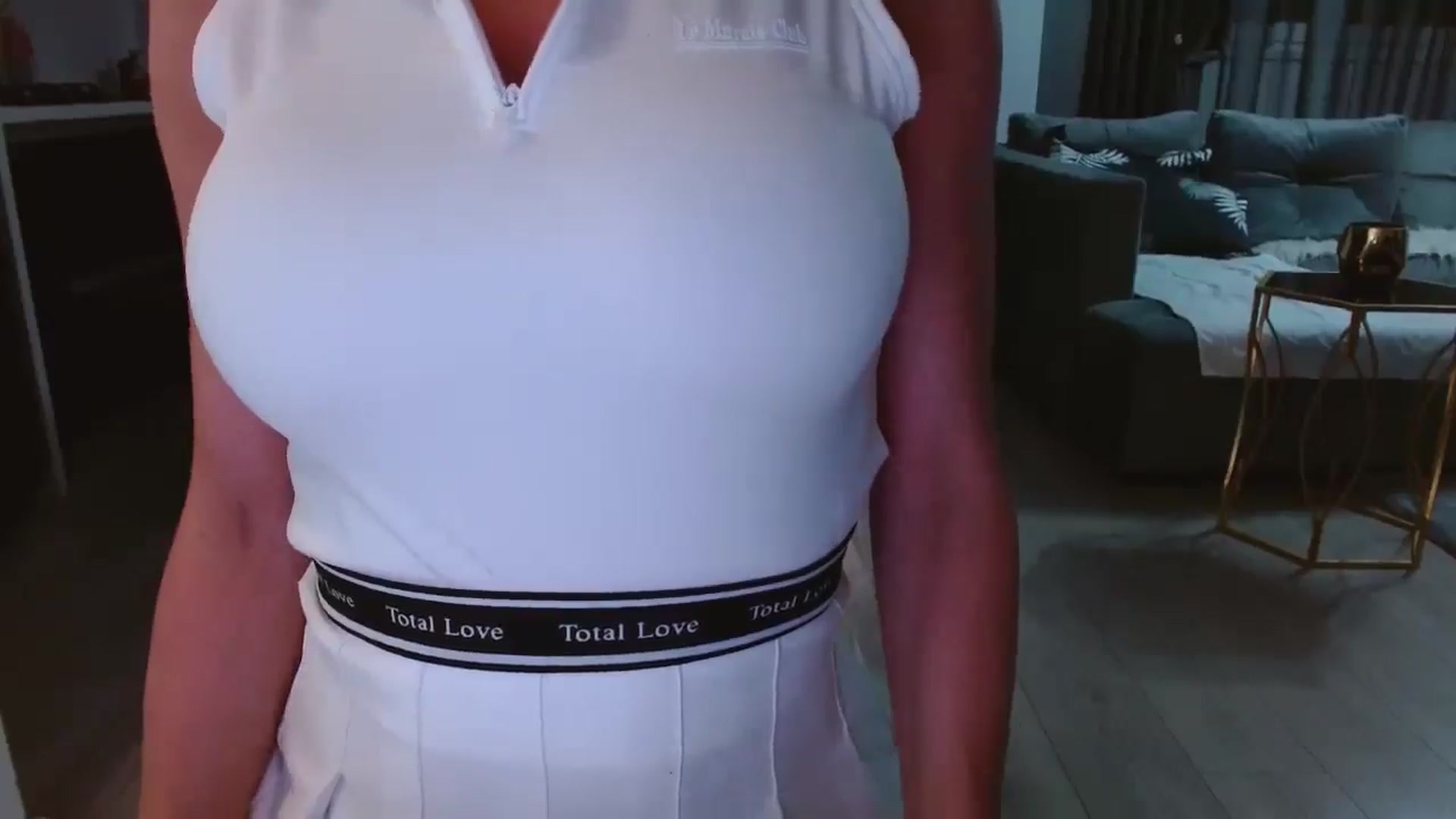 Gallery image thumbnail from Anayys's myfreecams stream on, 07/16/2024, 20:04 image 13 of 20